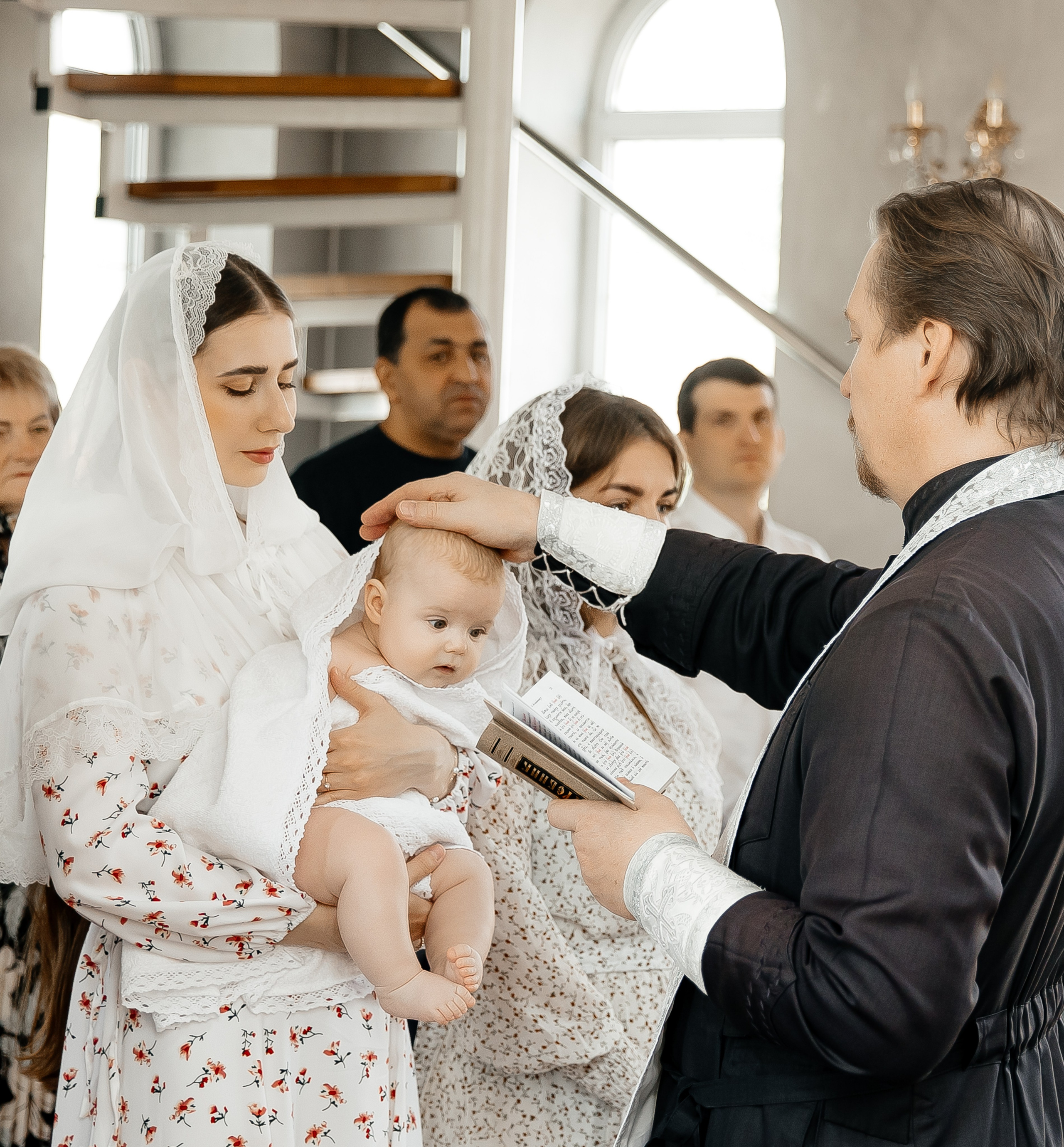 Крещение. Город Кропоткин. Церковь Петра и Павла. Свадебный фотограф Кропоткин Краснодар