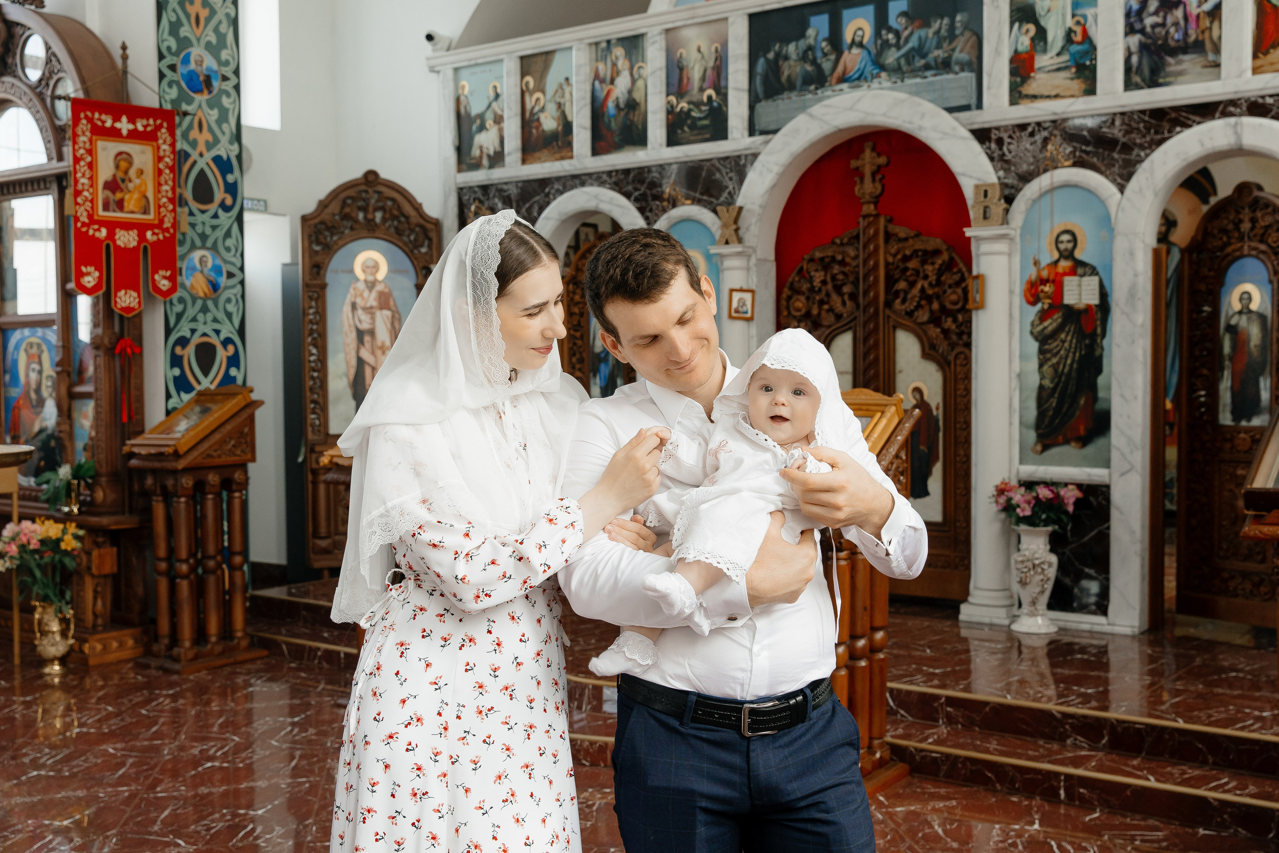 Крещение. Город Кропоткин. Церковь Петра и Павла. Свадебный фотограф Кропоткин Краснодар