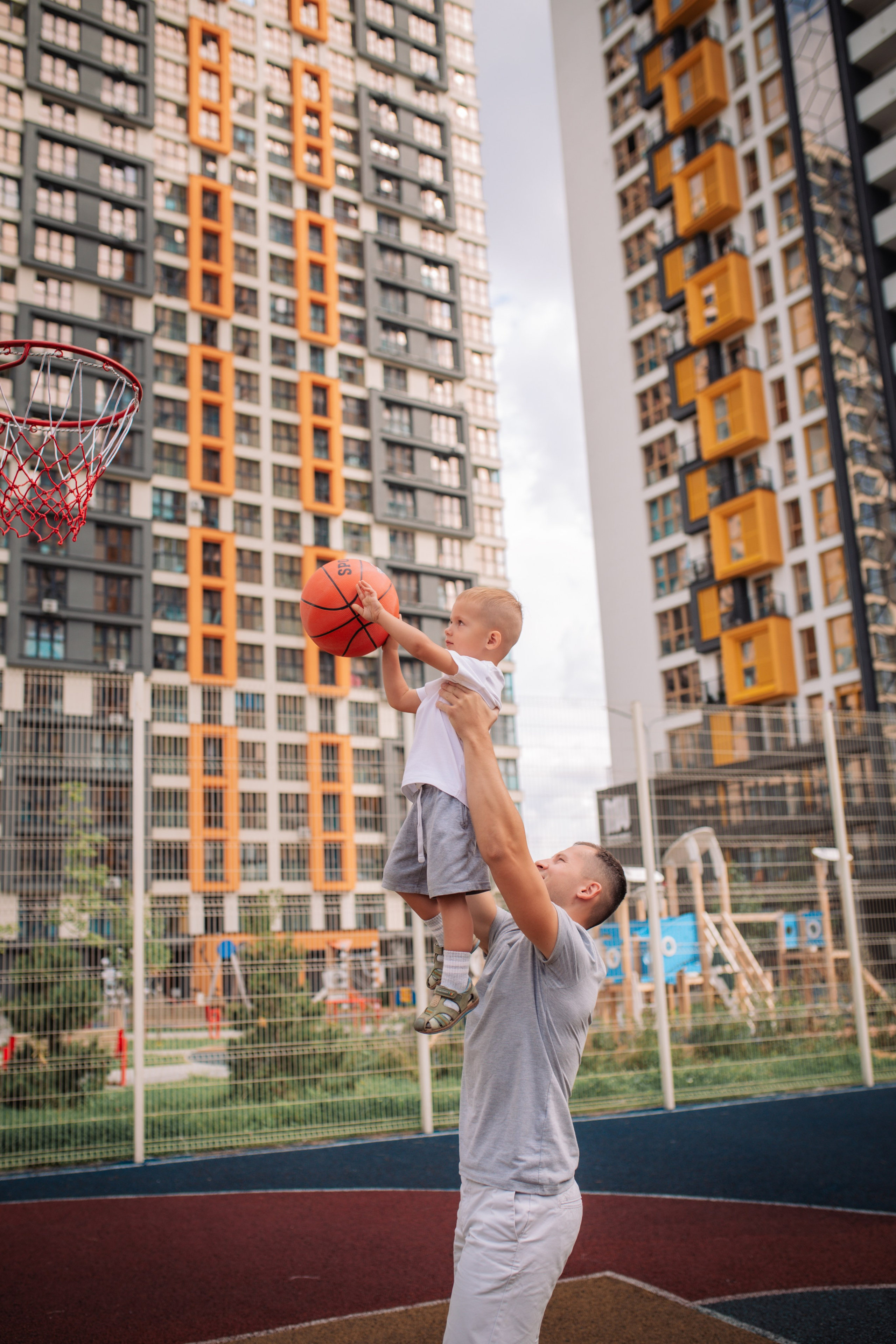 Семейная прогулка