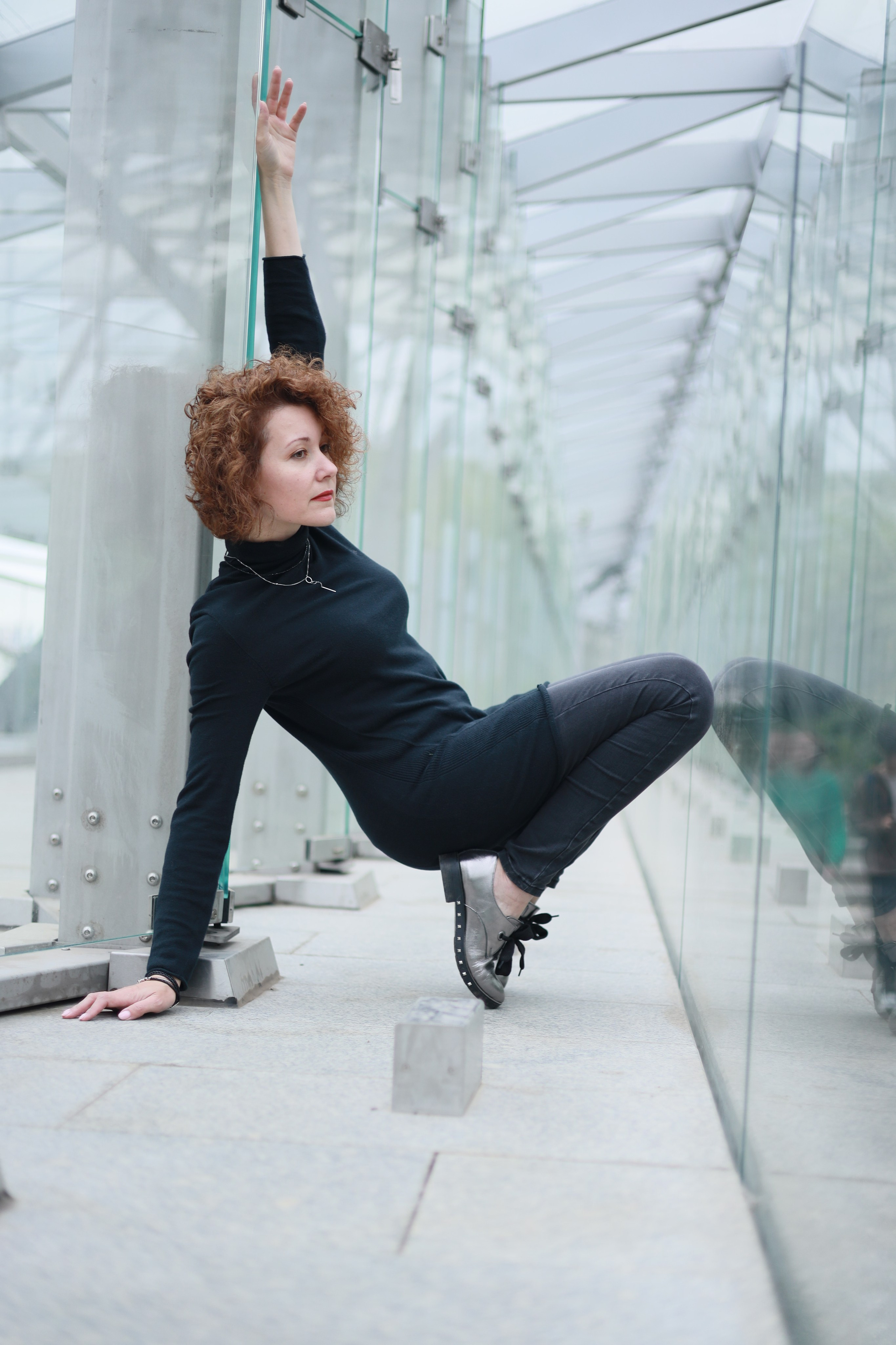 Larisa walking in the park. Family, portrait, content photo in Costa Rica Evgeniya Besprozvannykh
