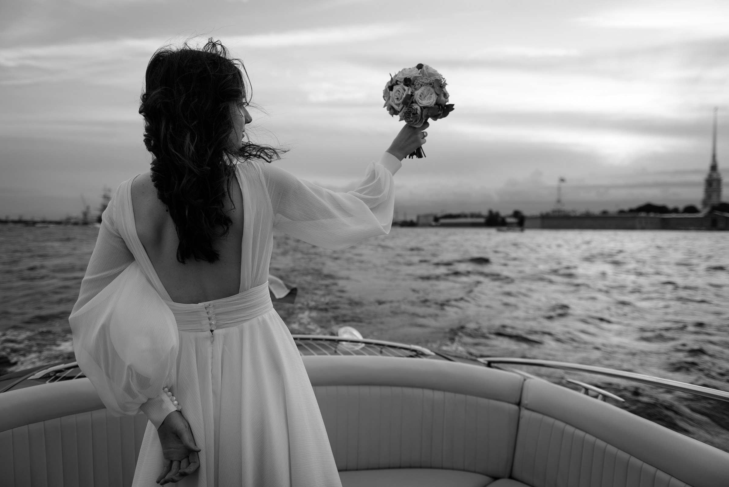 свадебная фотосессия на&nbsp;катере Venezia Nord