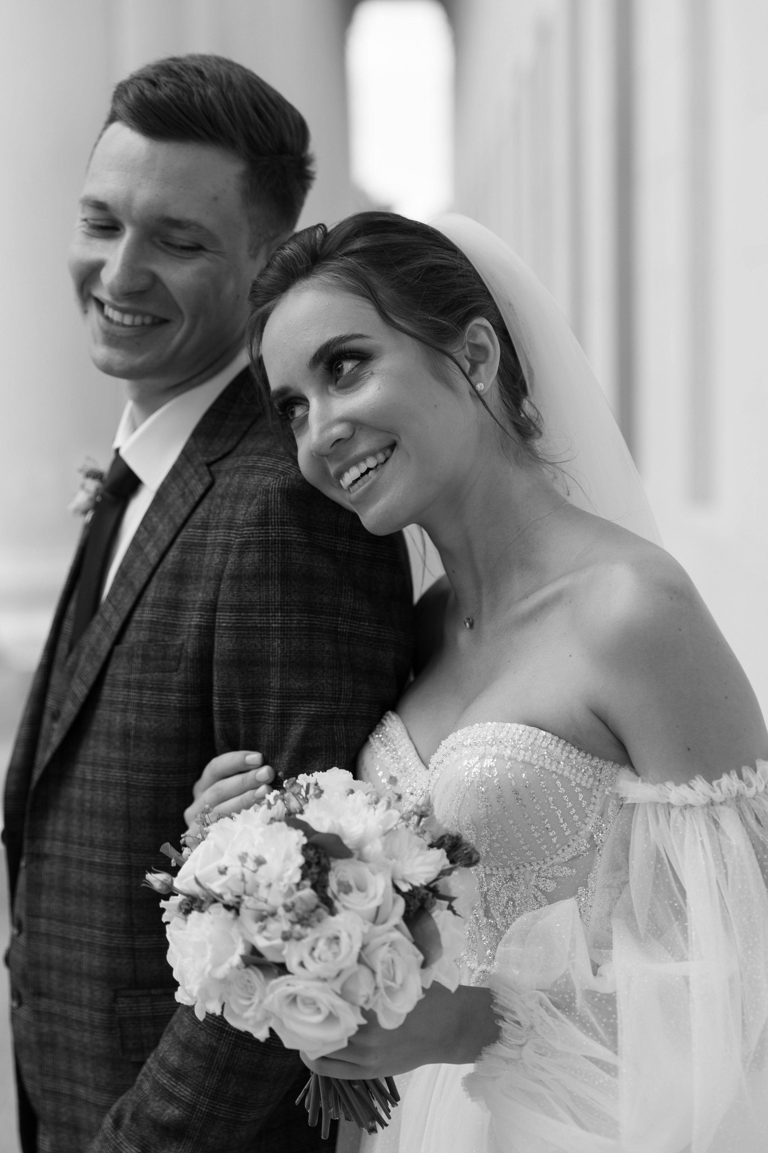 Зимний театр. Свадебный портретный фотограф видеограф Кирилл Соборный в Сочи Адлере