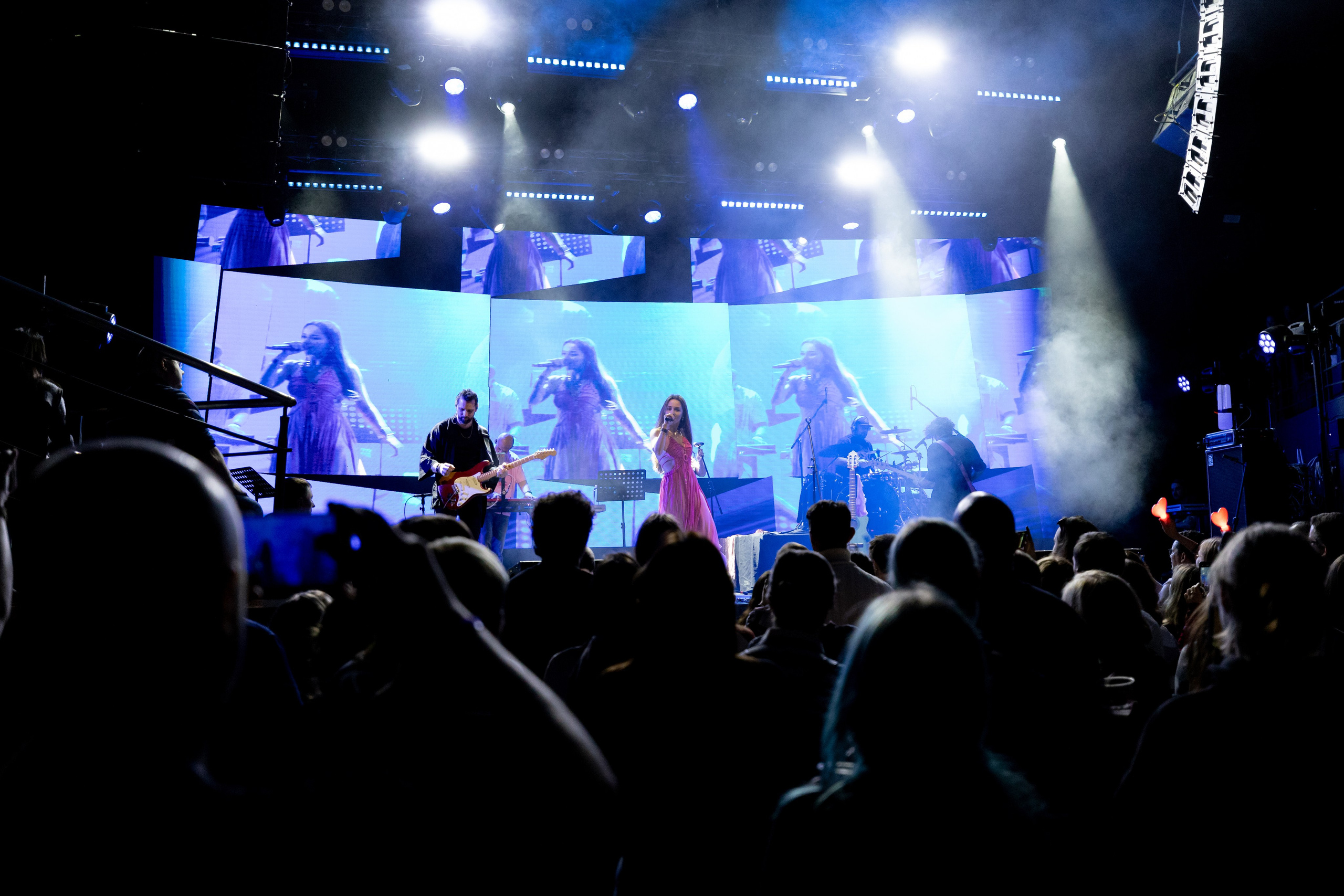 Концерт tAISh в клубе «Аврора» 20.03.2026 (Санкт-Петербург). Портретный фотограф в Санкт-Петербурге Вадим Корнеев