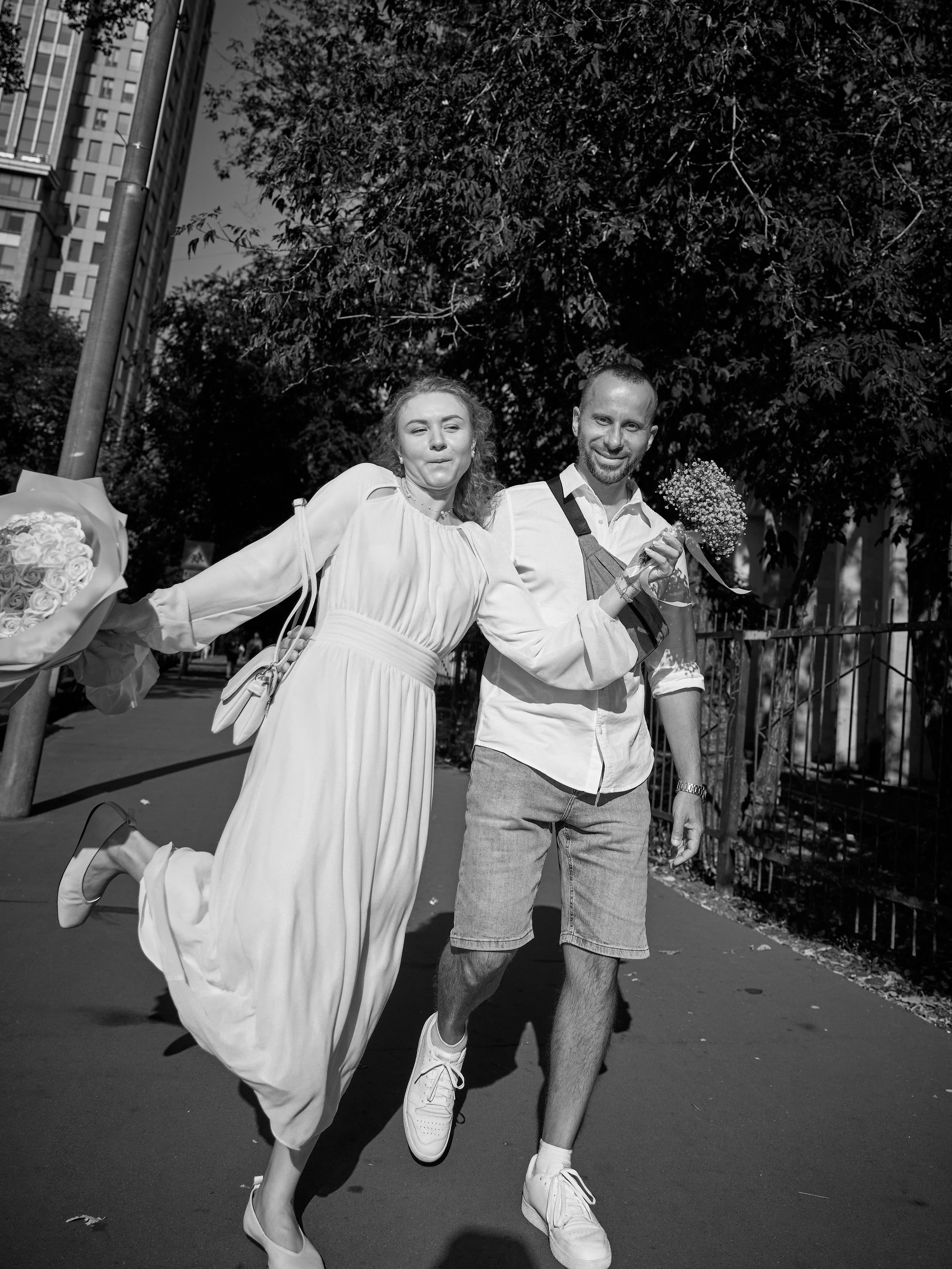 Свадебная прогулка в парке Горького в Москве