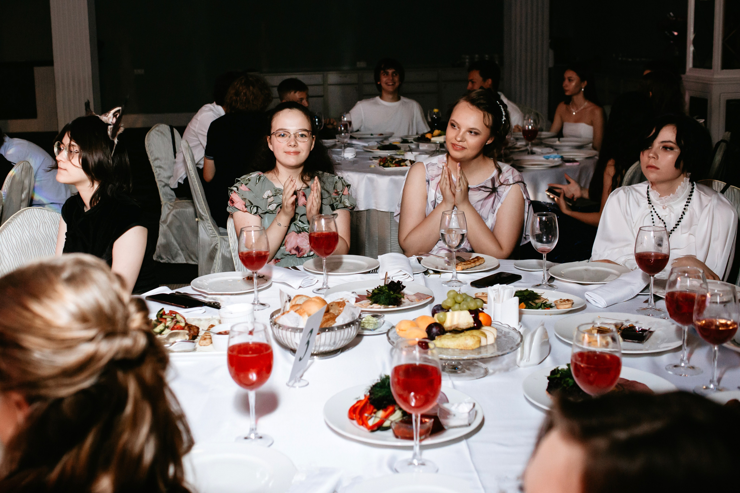 Выпускной 2025 (9класс) 124 школа. Фотограф в Челябинске Ополихина Анна