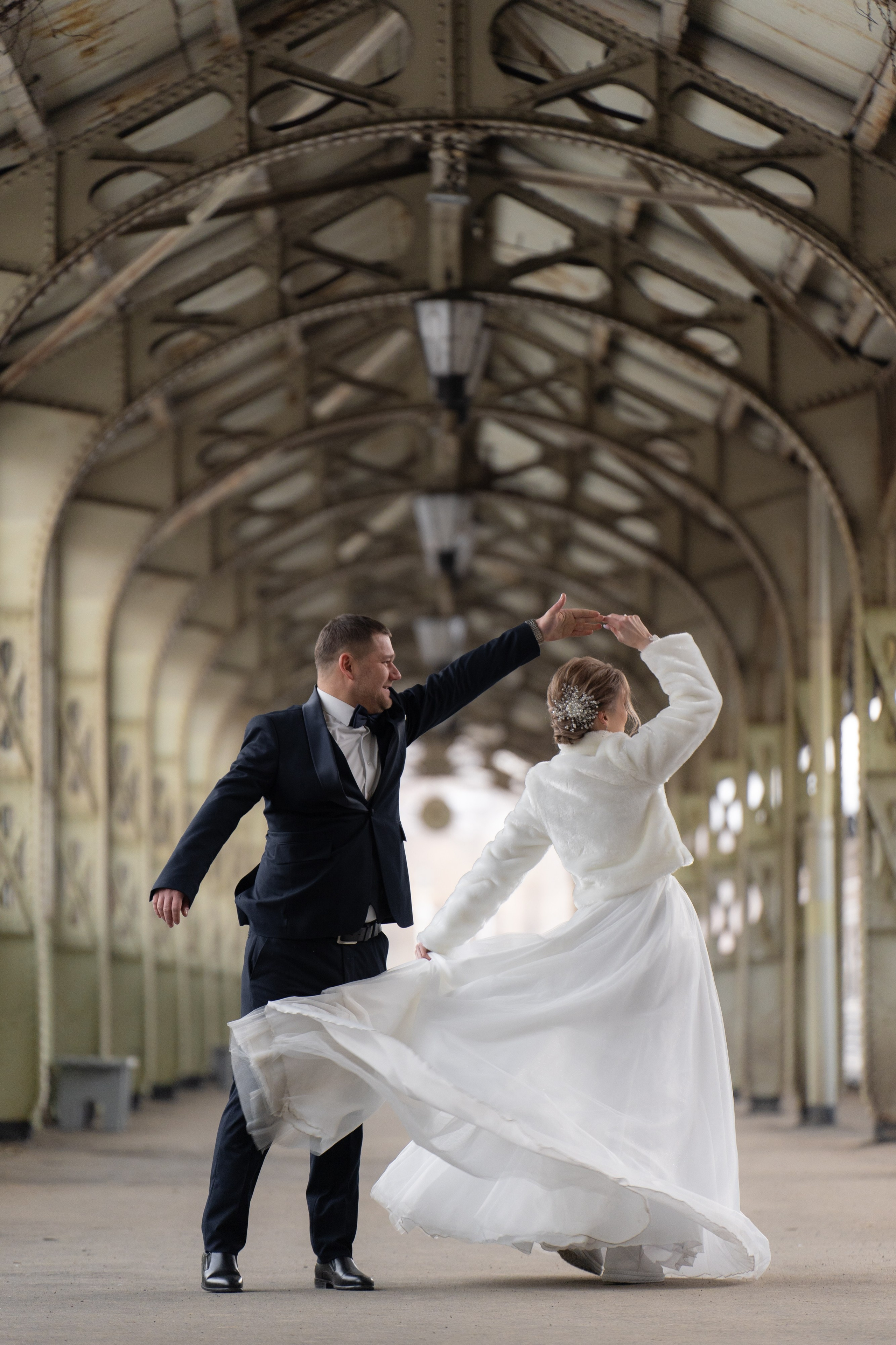 Свадебная фотосессия зимой в Санкт-Петербурге. Свадебный фотограф Александр Невский в Санкт-Петербурге