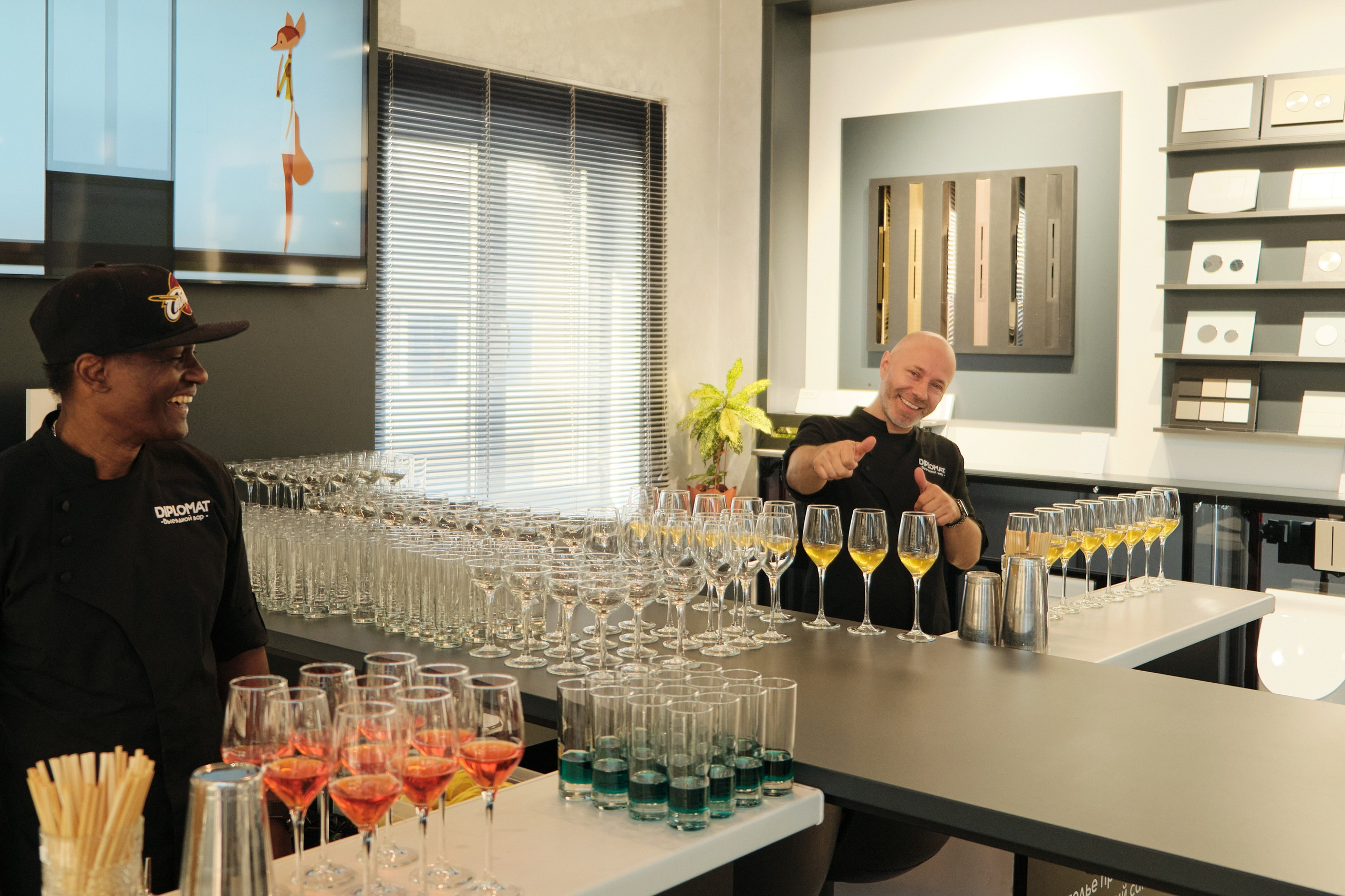 Открытие салона 100 градусов. Антон Ив