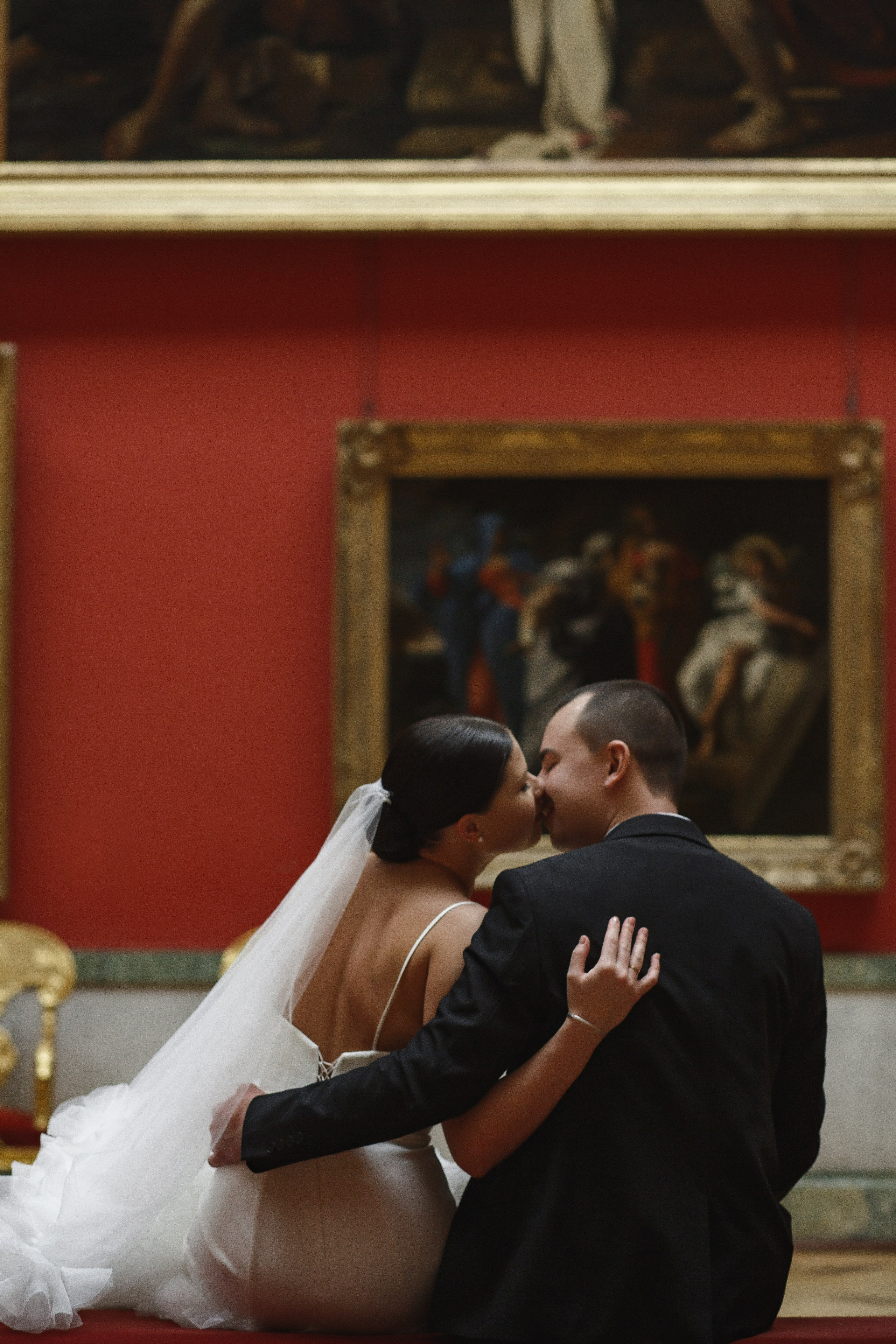 Фотосессия жениха и невесты, свадебный фотограф спб, фотограф спб, фотограф питер, свадьба загородом, свадьба спб , организация свадьбы спб, свадебный фотограф спб , фотосессия в Эрмитаже