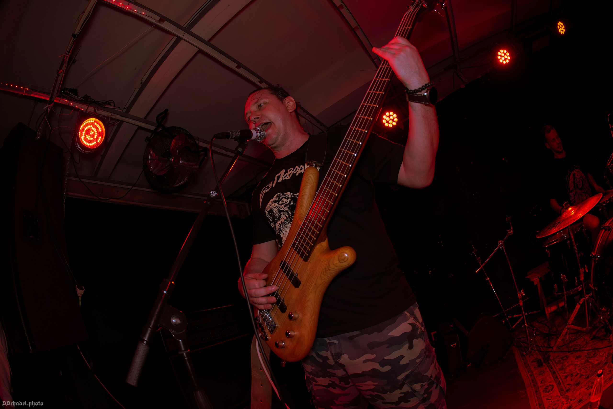 Mayday Massacre: Hardcore vs Death Metal // Без Поводка 02.05.25. We will make everything metal!