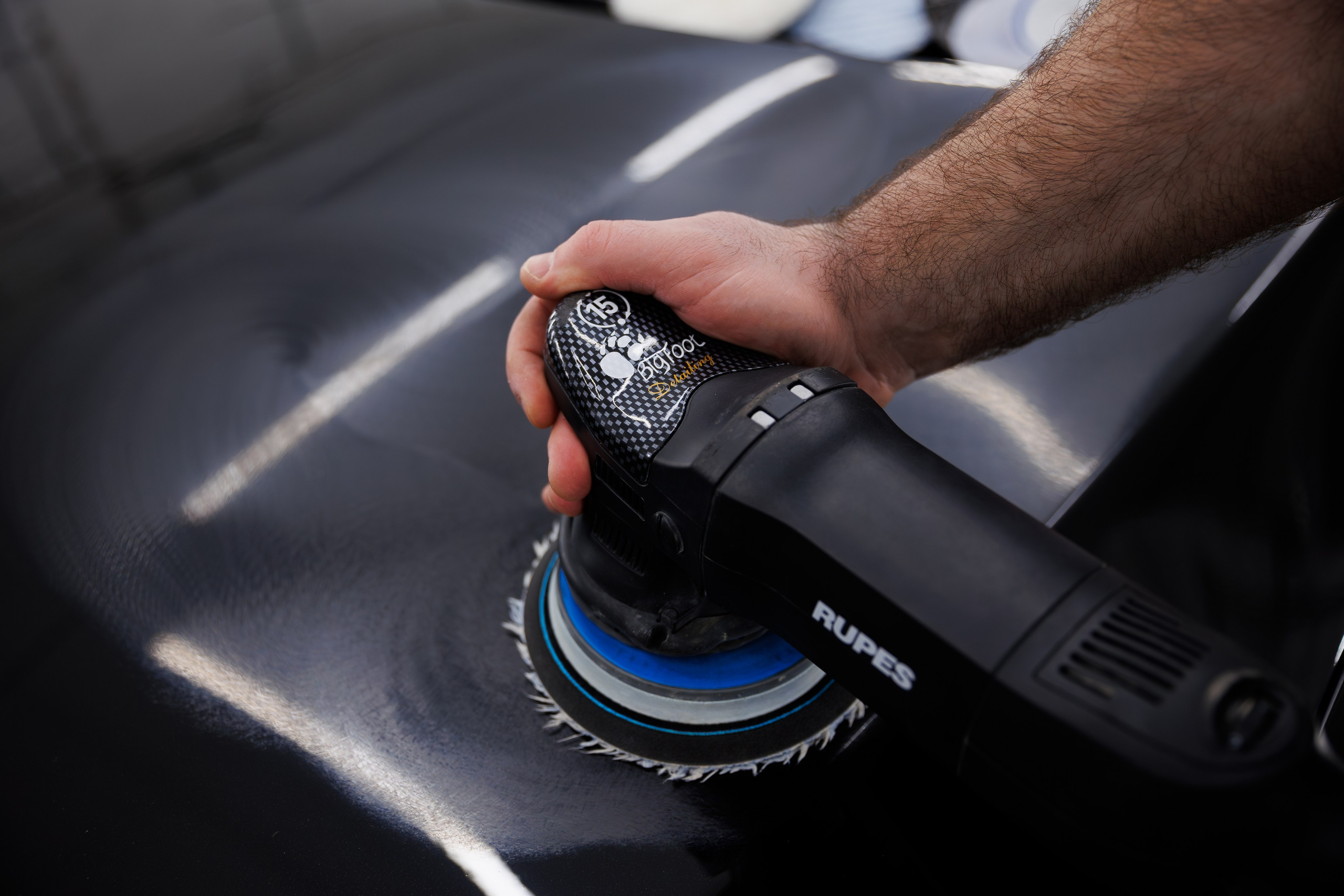 Полировка авто. Фотосъёмка для бизнеса — предметное фото, репортаж с мероприятий, портреты людей, съёмка интерьера и экстерьера