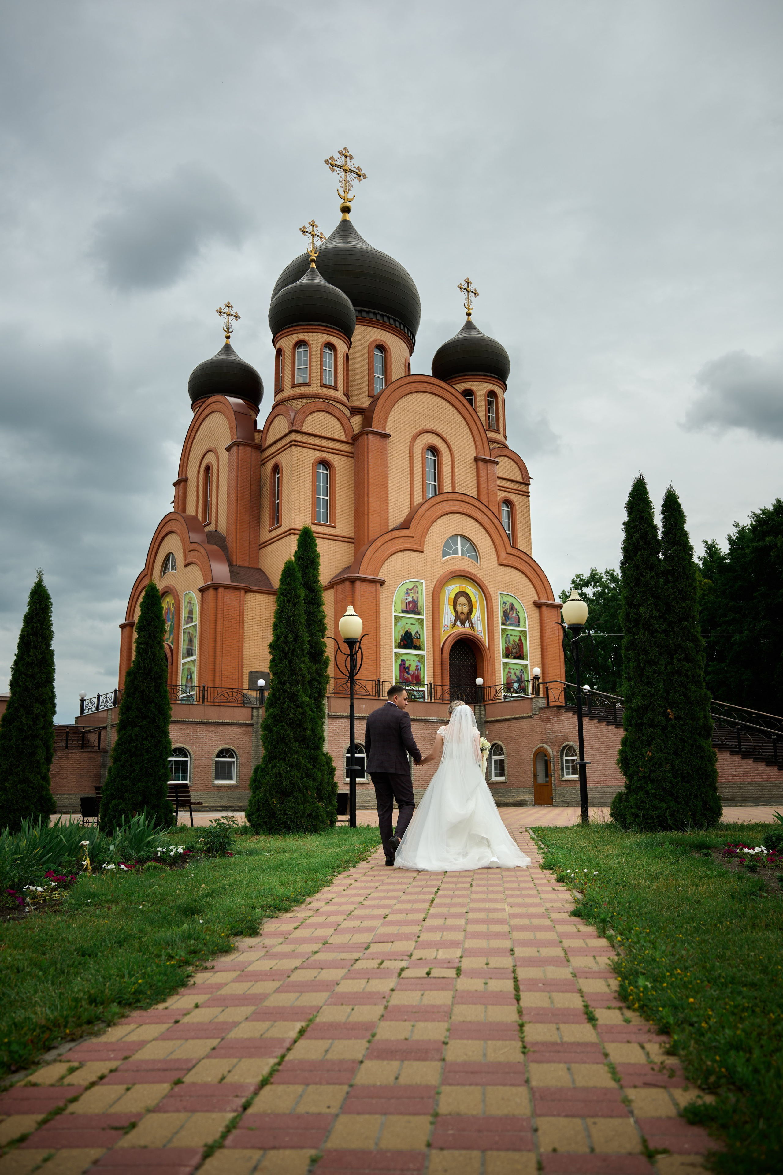 Свадебная фотосессия Ильи и Евгении в Старом Осколе. Профессиональный фотограф Старый Оскол, Губкин — свадьба, венчание, крещение, юбилей и день рождения