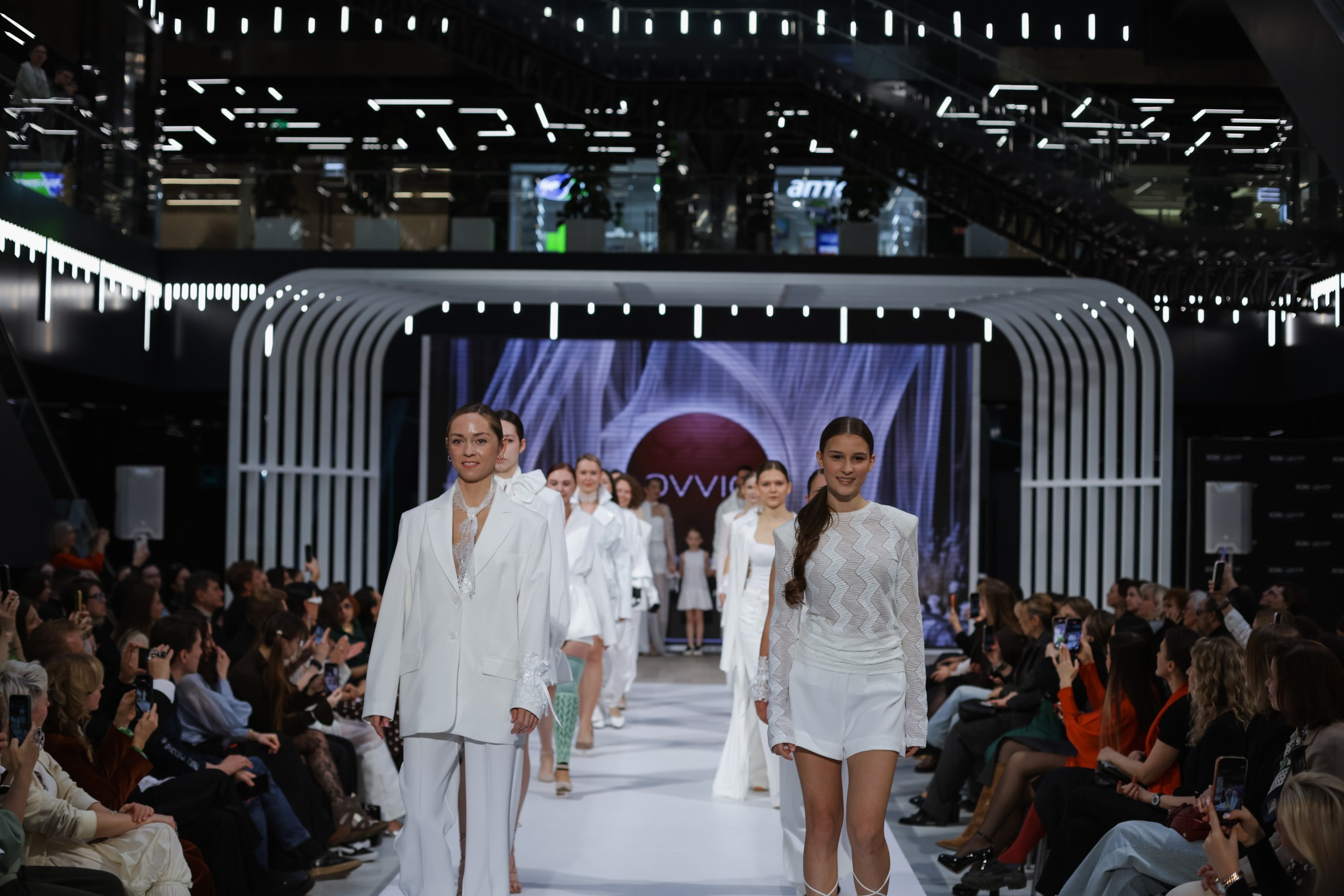 Moscow Fashion Week — Финал конкурса «МОСТ В БУДУЩЕЕ»,. Jane Kudryavtseva — Репортажный и портретный топ фотограф Москва