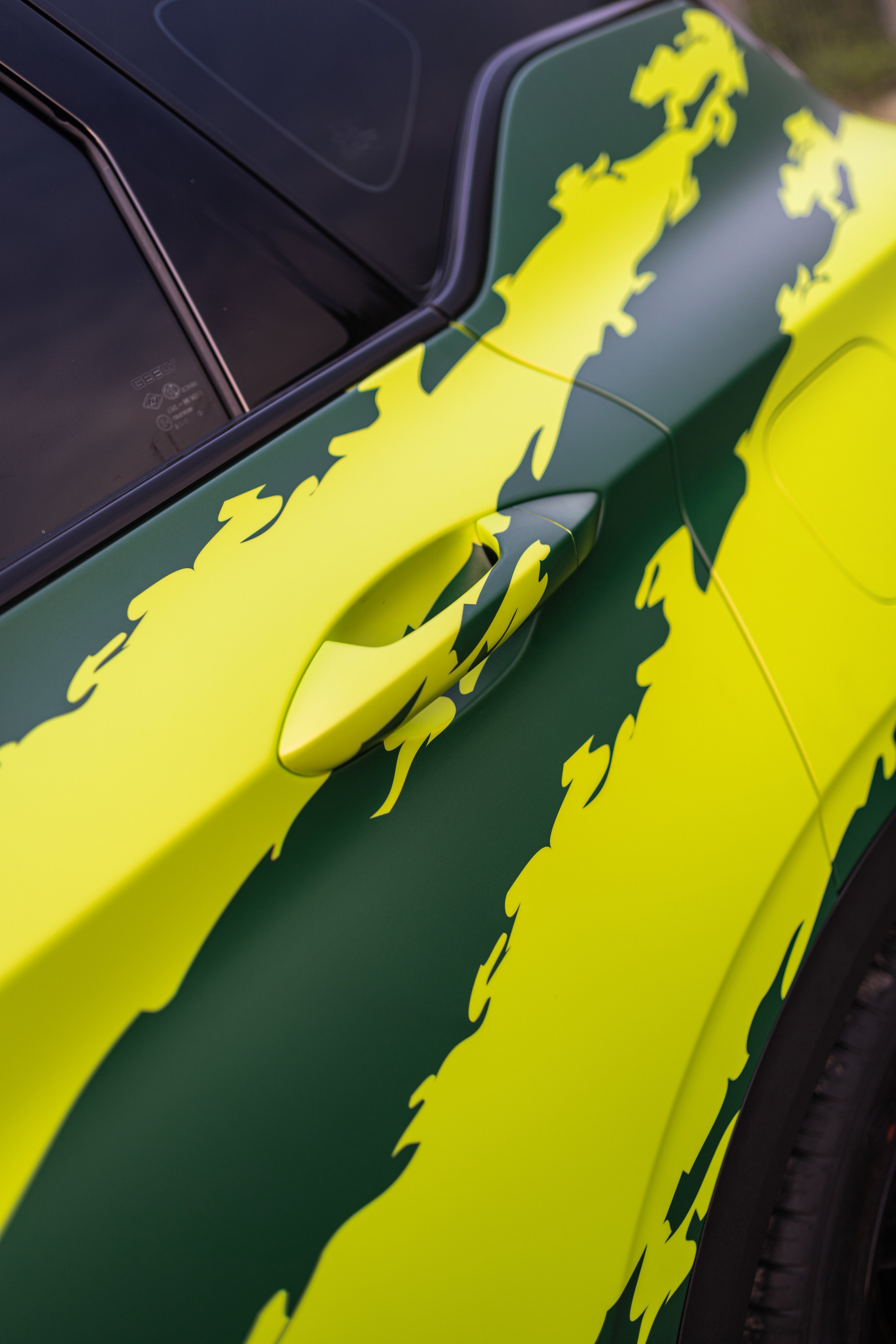 Винилография на Geely Coolray. Студия дизайна и оклейки авто Barmaley Design