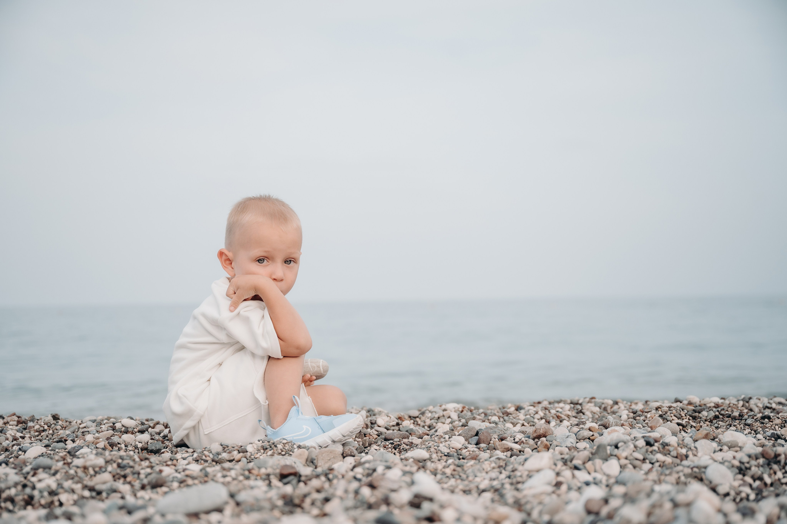 На берегу Средиземного моря. Главная