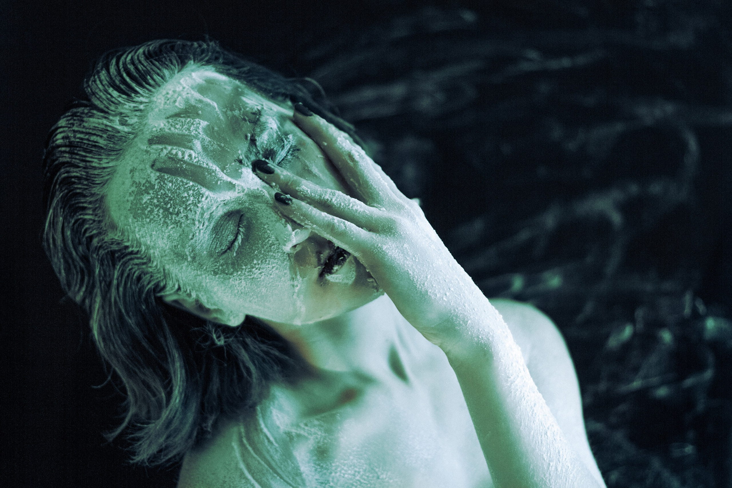 Киберпанк на мосту: съёмка с Викой Гифт. Портретный фотограф. Москва. Екатерина Малян