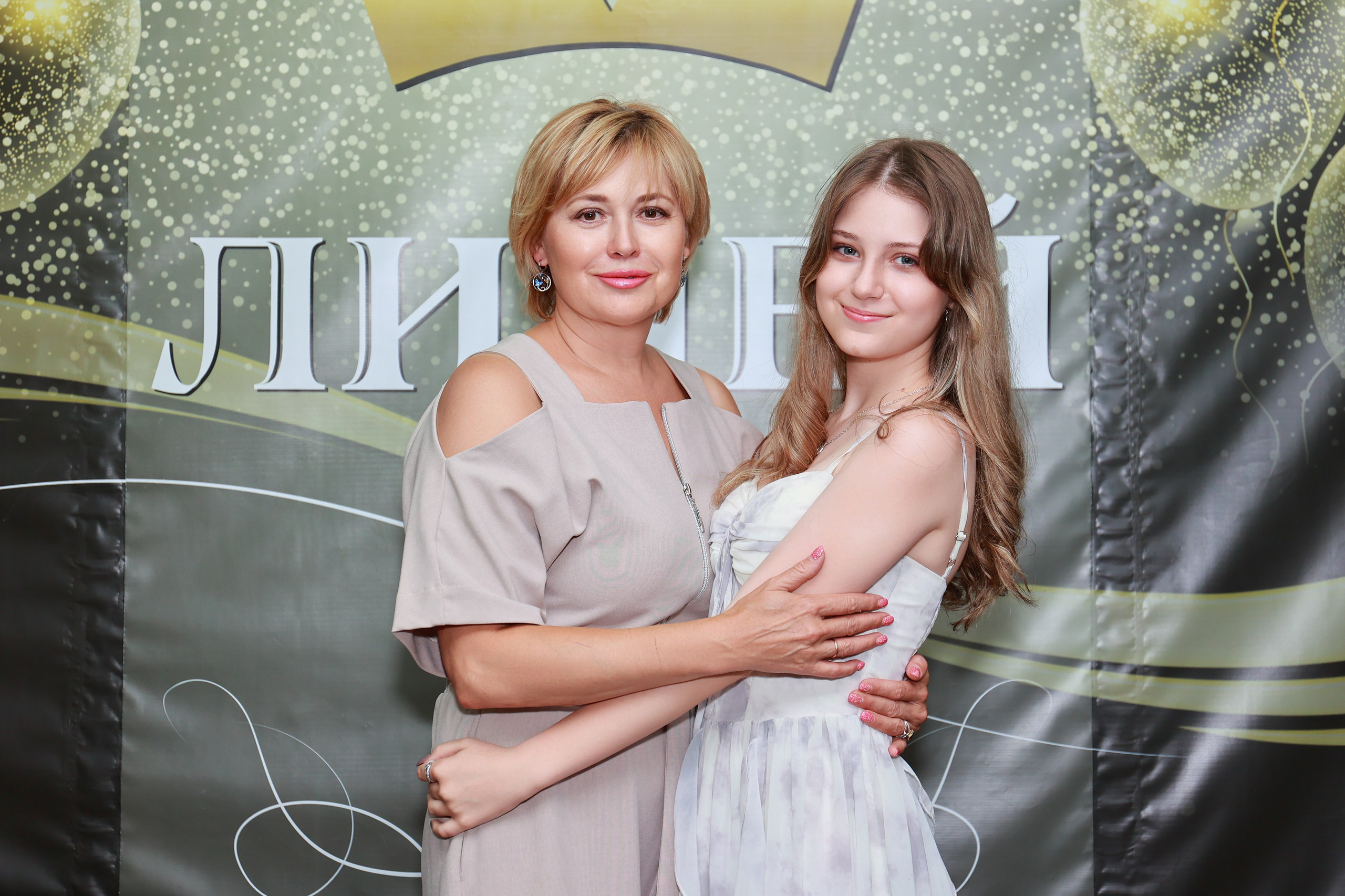 Вручение аттестатов Лицей 64. Детский семейный фотограф Краснодар