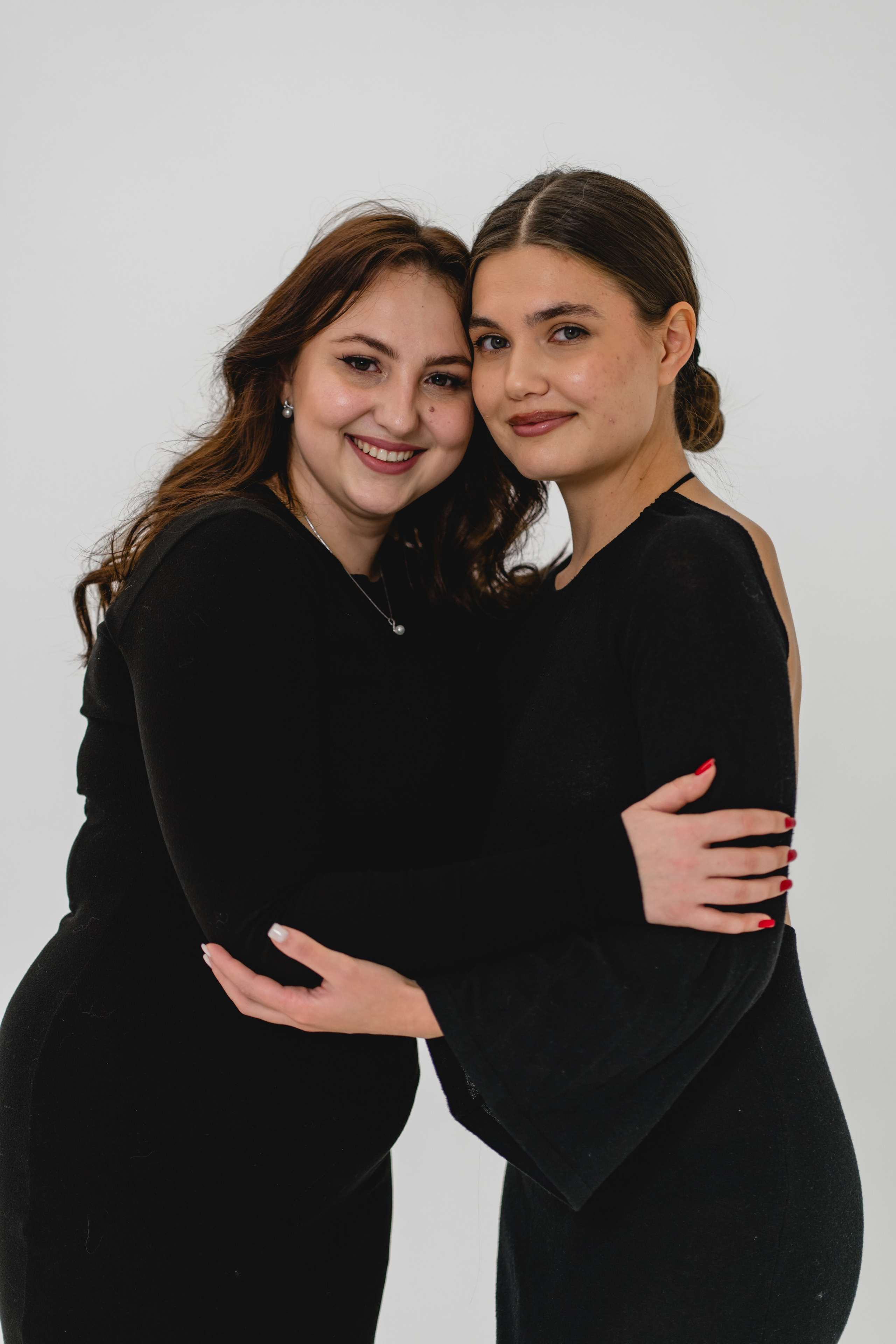 Студийная групповая фотосессия. Свадебный и индивидуальный фотограф Аля Мамакова