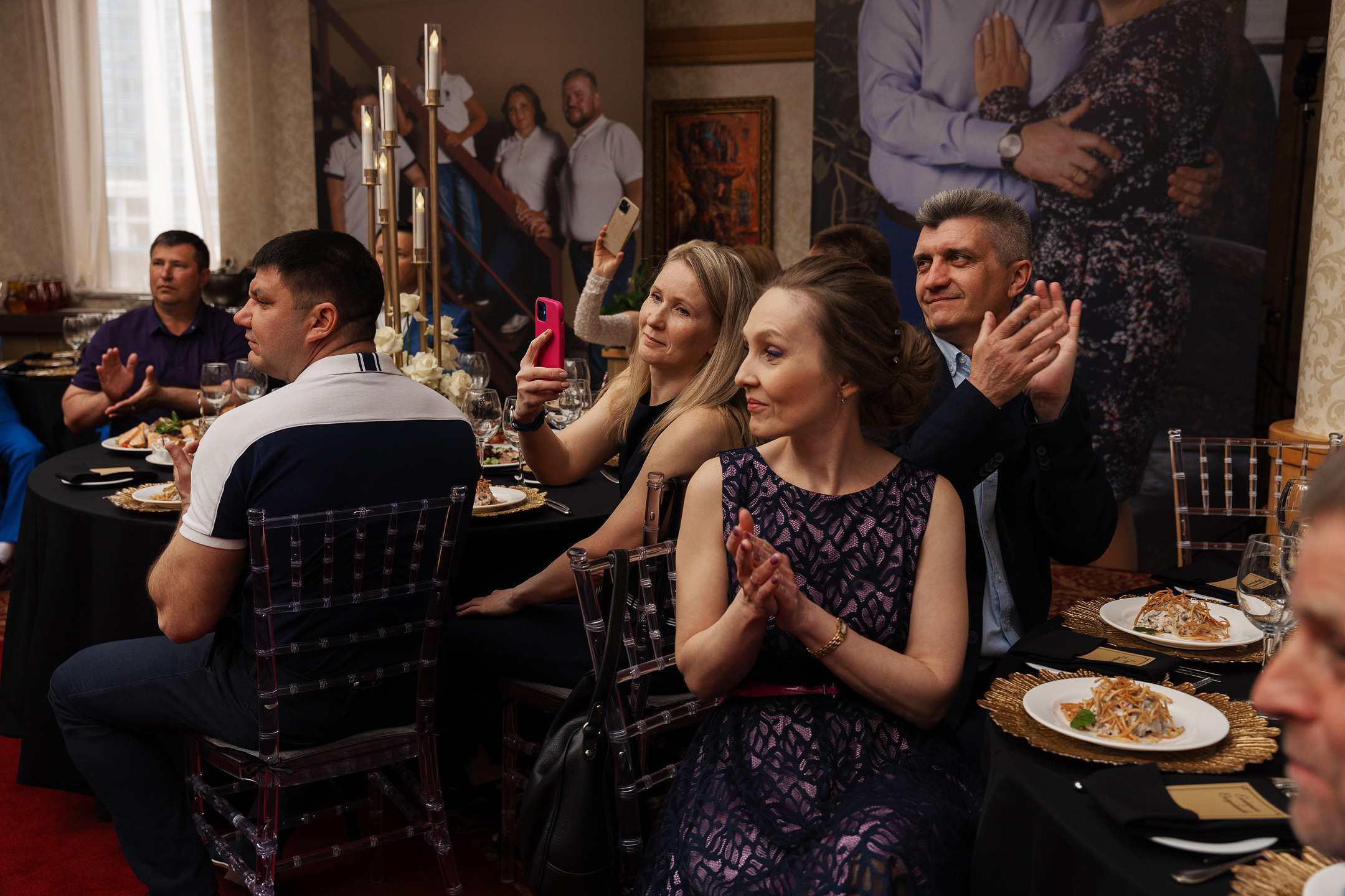 Празднование юбилее в банкетном зале отеля. Саша Потапкин Фотограф. Сочи, Екатеринбург, Москва