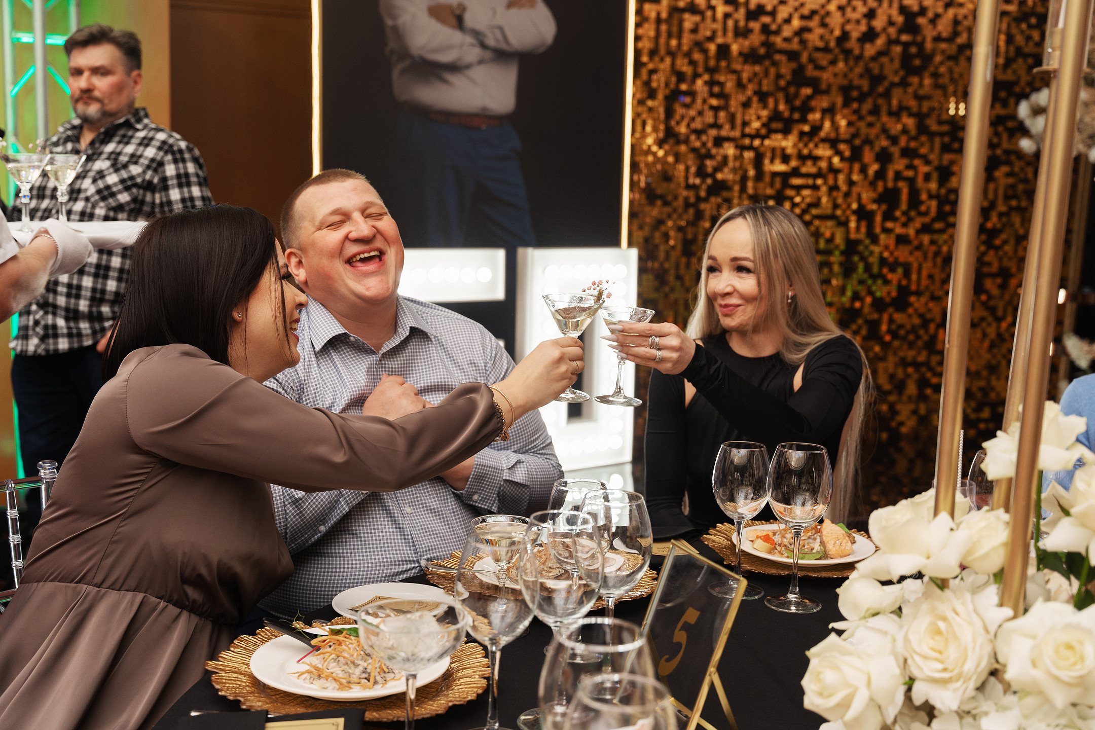 Празднование юбилее в банкетном зале отеля. Саша Потапкин Фотограф. Сочи, Екатеринбург, Москва