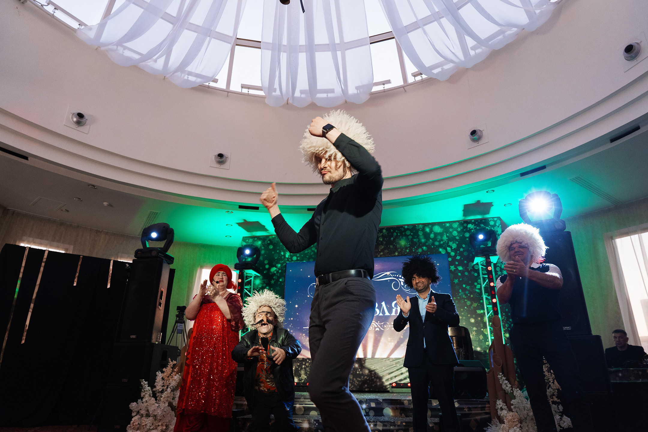 Празднование юбилее в банкетном зале отеля. Саша Потапкин Фотограф. Сочи, Екатеринбург, Москва