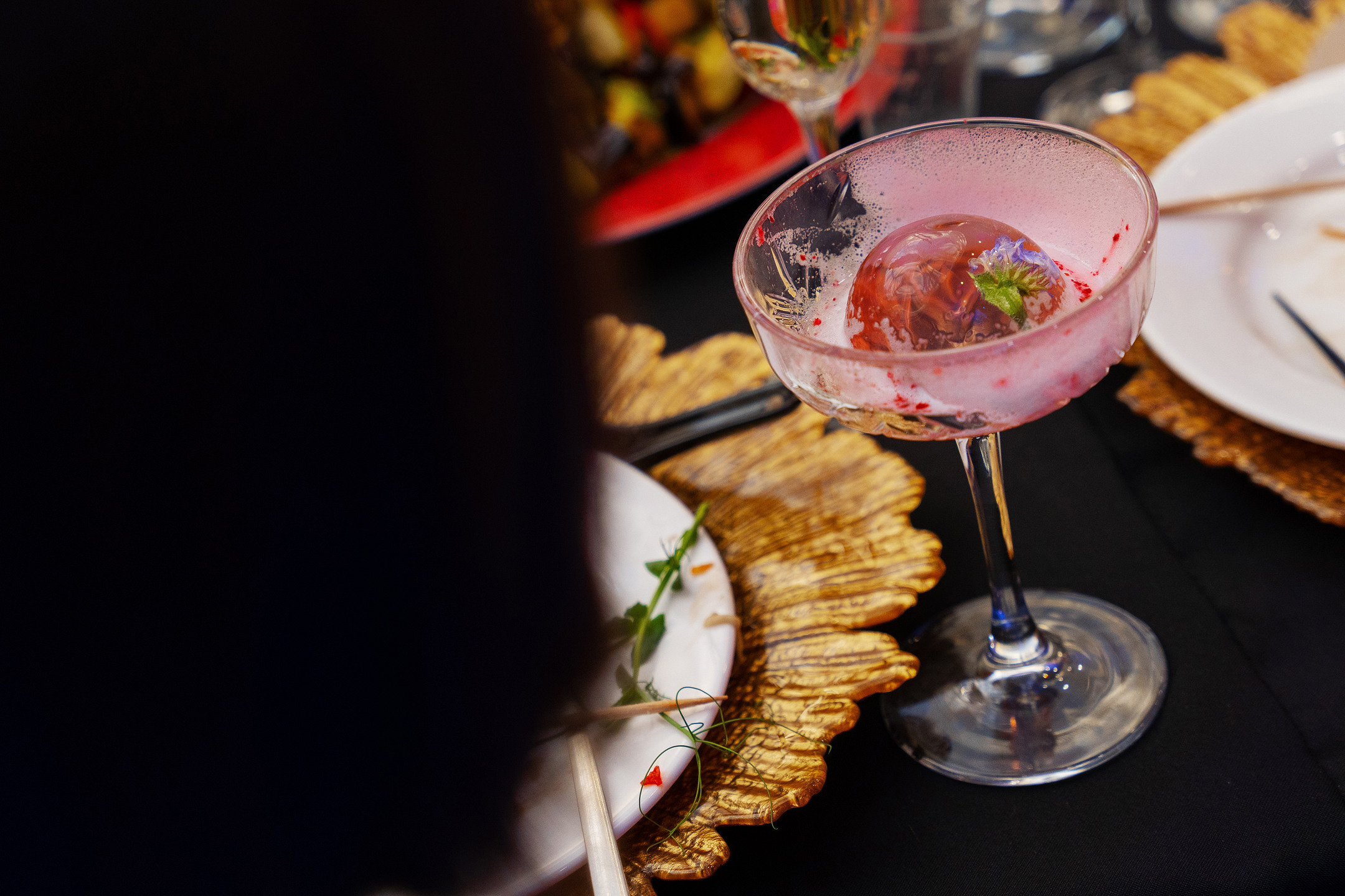 Празднование юбилее в банкетном зале отеля. Саша Потапкин Фотограф. Сочи, Екатеринбург, Москва