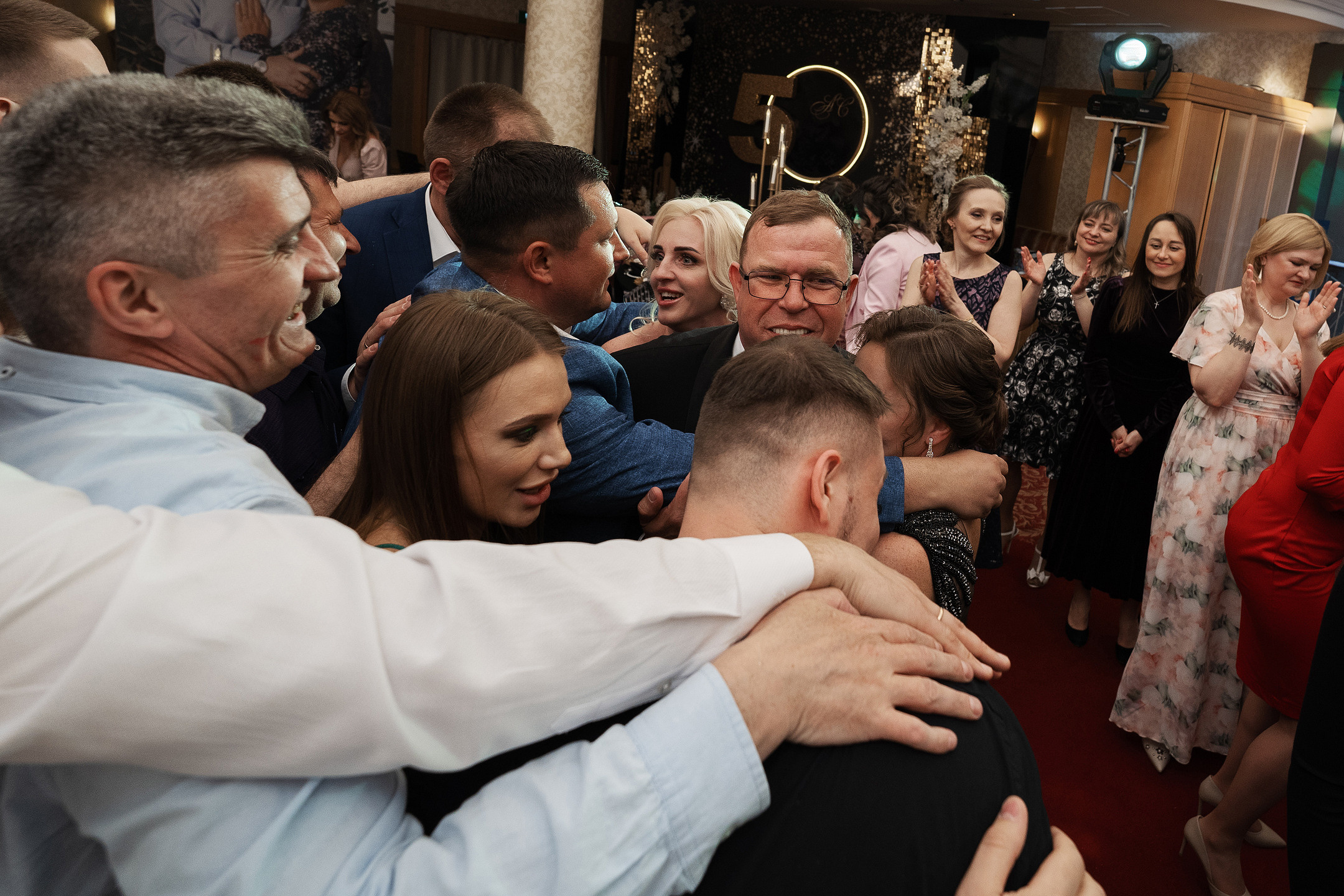 Празднование юбилее в банкетном зале отеля. Саша Потапкин Фотограф. Сочи, Екатеринбург, Москва