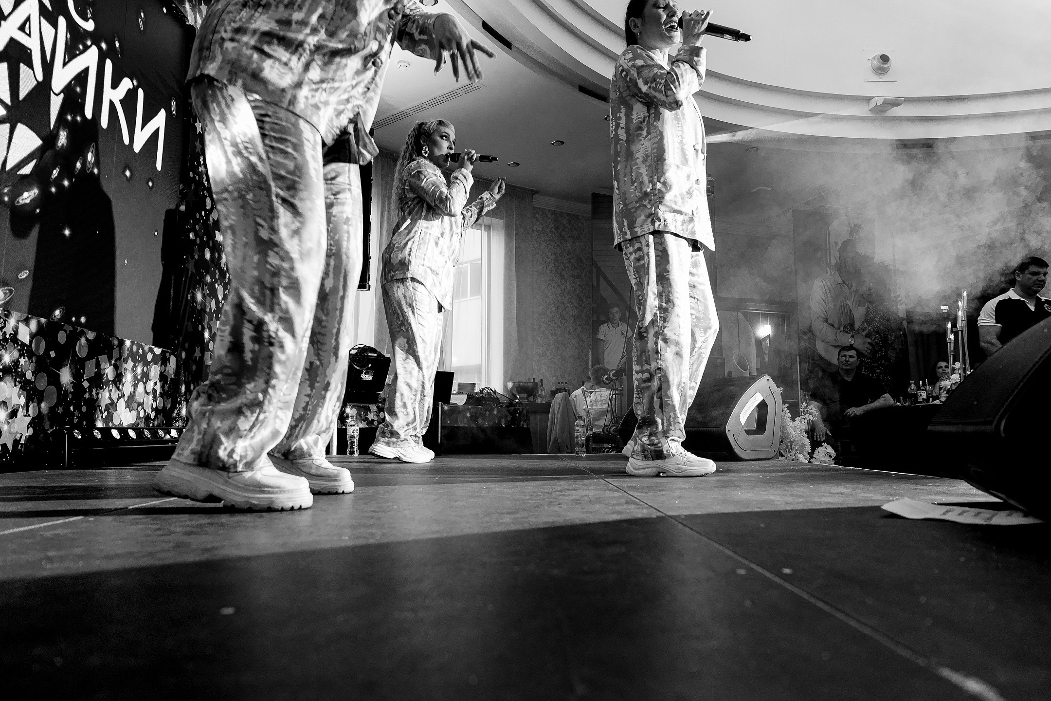 Празднование юбилее в банкетном зале отеля. Саша Потапкин Фотограф. Сочи, Екатеринбург, Москва