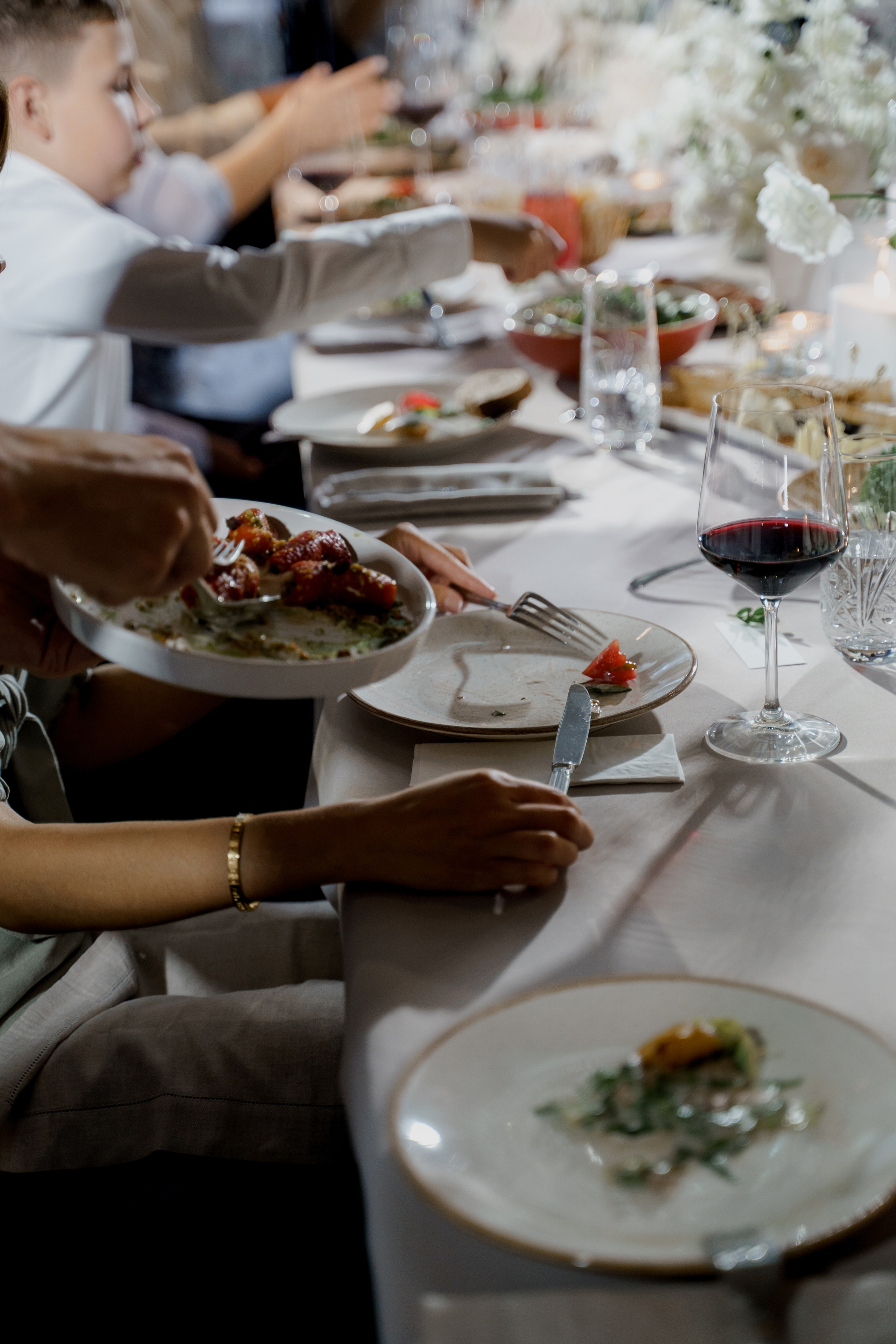 Мария Кирилл. Камерная свадьба в ресторане русской кухни. Свадебный фотограф организатор в Санкт-Петербурге Ассоль Опарина