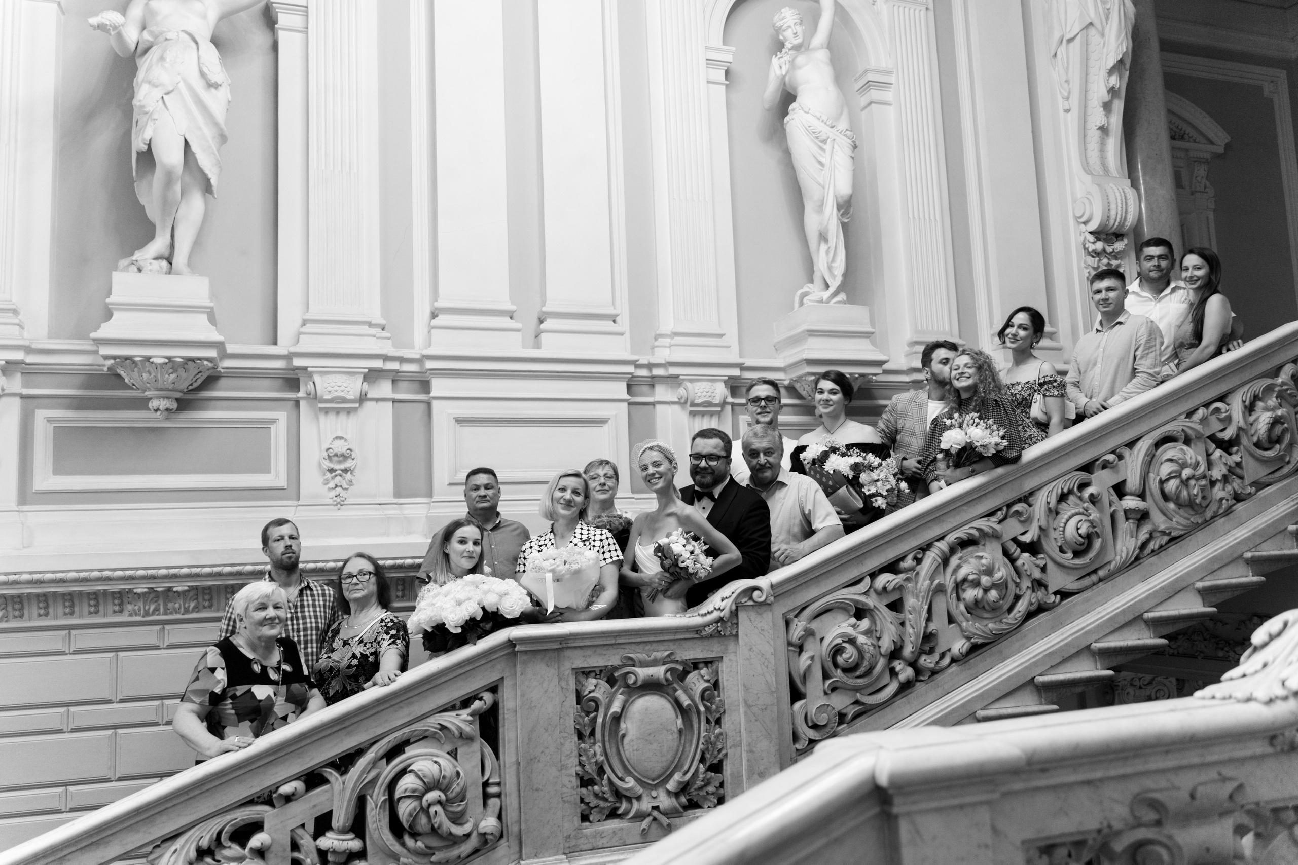 Дарья Дмитрий. Камерная хулиганская свадьба на яхте с сюрпризом. Свадебный фотограф организатор в Санкт-Петербурге Ассоль Опарина