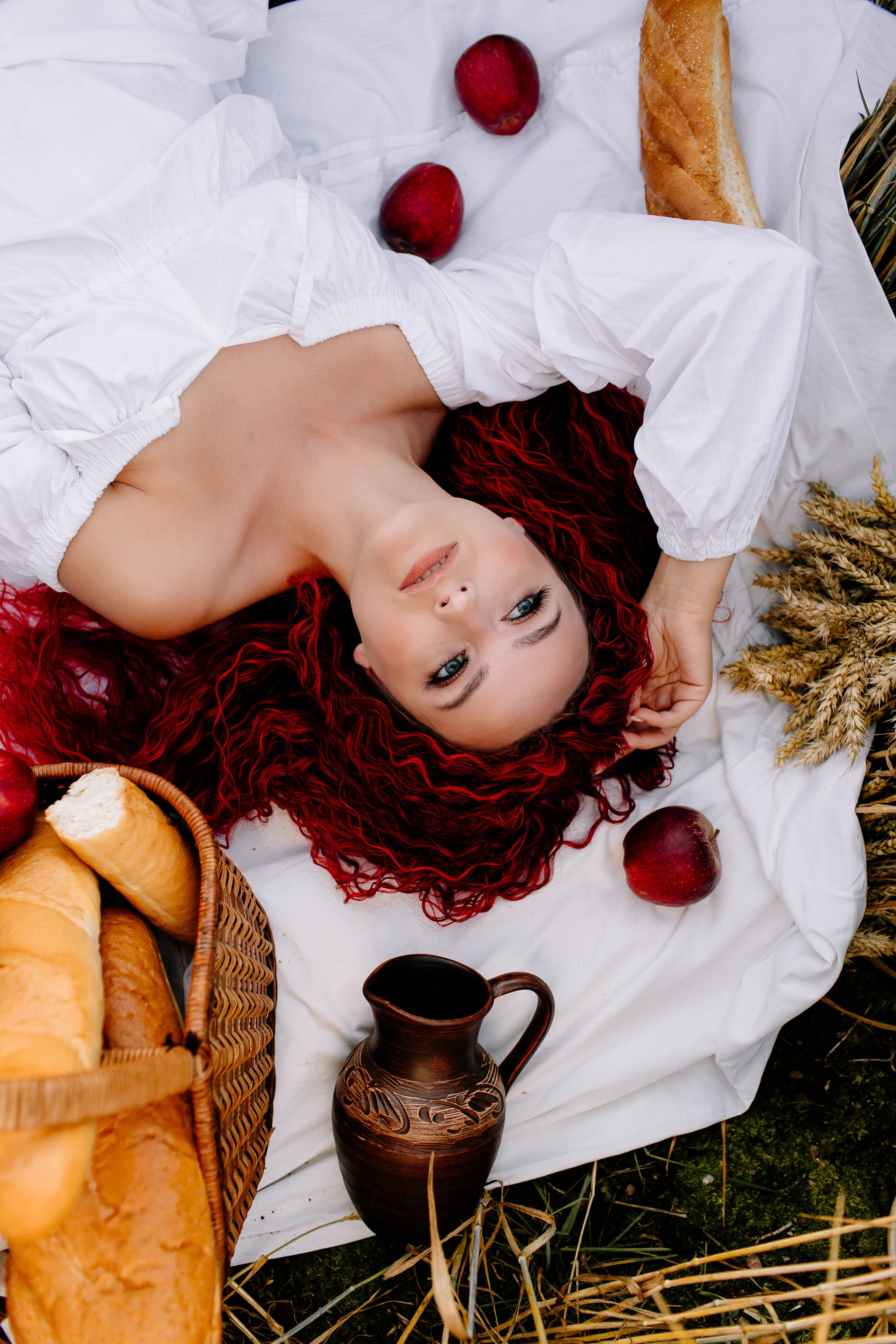 Пикник в золотом поле. Фотосессии Фотодни Псков СПб