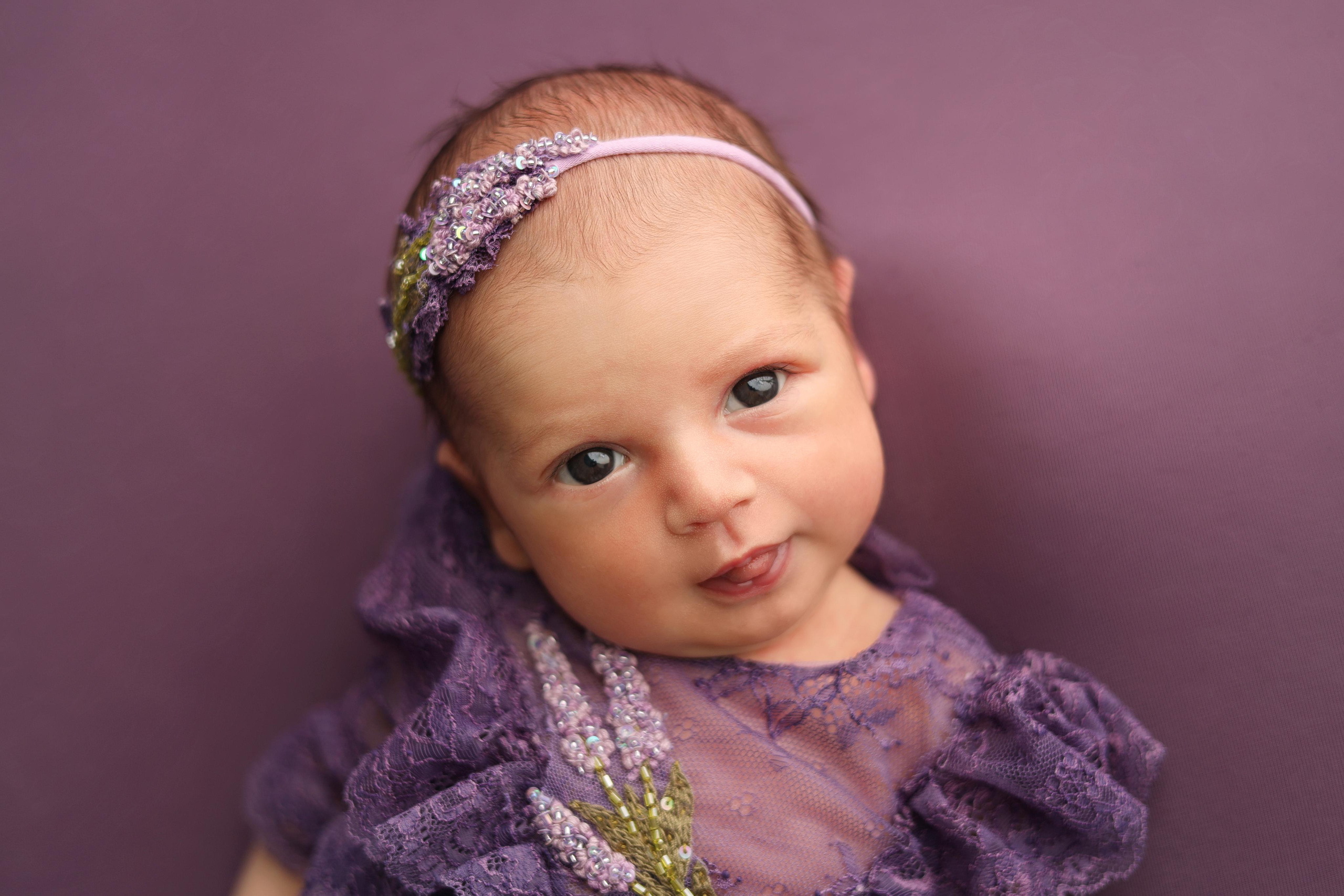 Ньюборн фотосъемка Эмилии. Фотограф новорожденных Москва. Ньюборн фотограф Москва