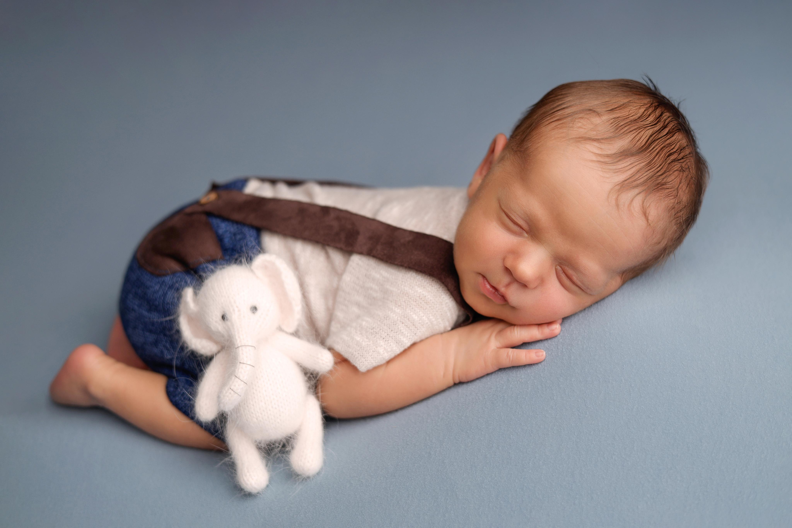 Ньюборн съемка Демида. Фотограф новорожденных Москва. Ньюборн фотограф Москва