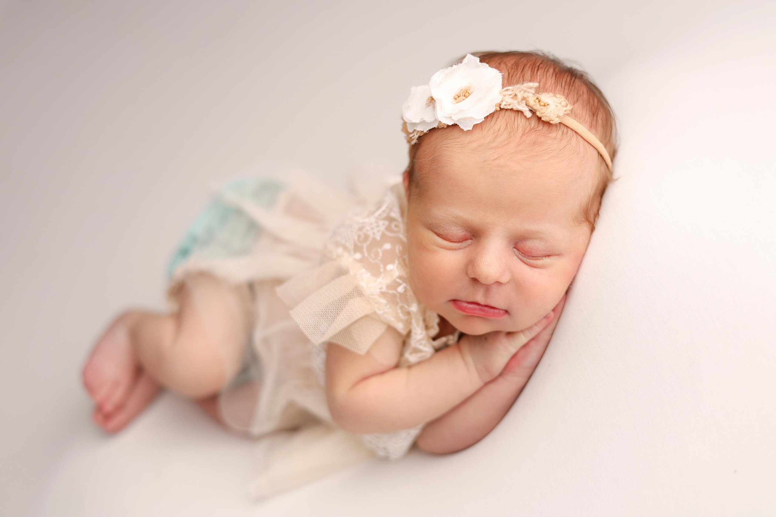 Ньюборн съемка малышки Таисии. Фотограф новорожденных Москва. Ньюборн фотограф Москва
