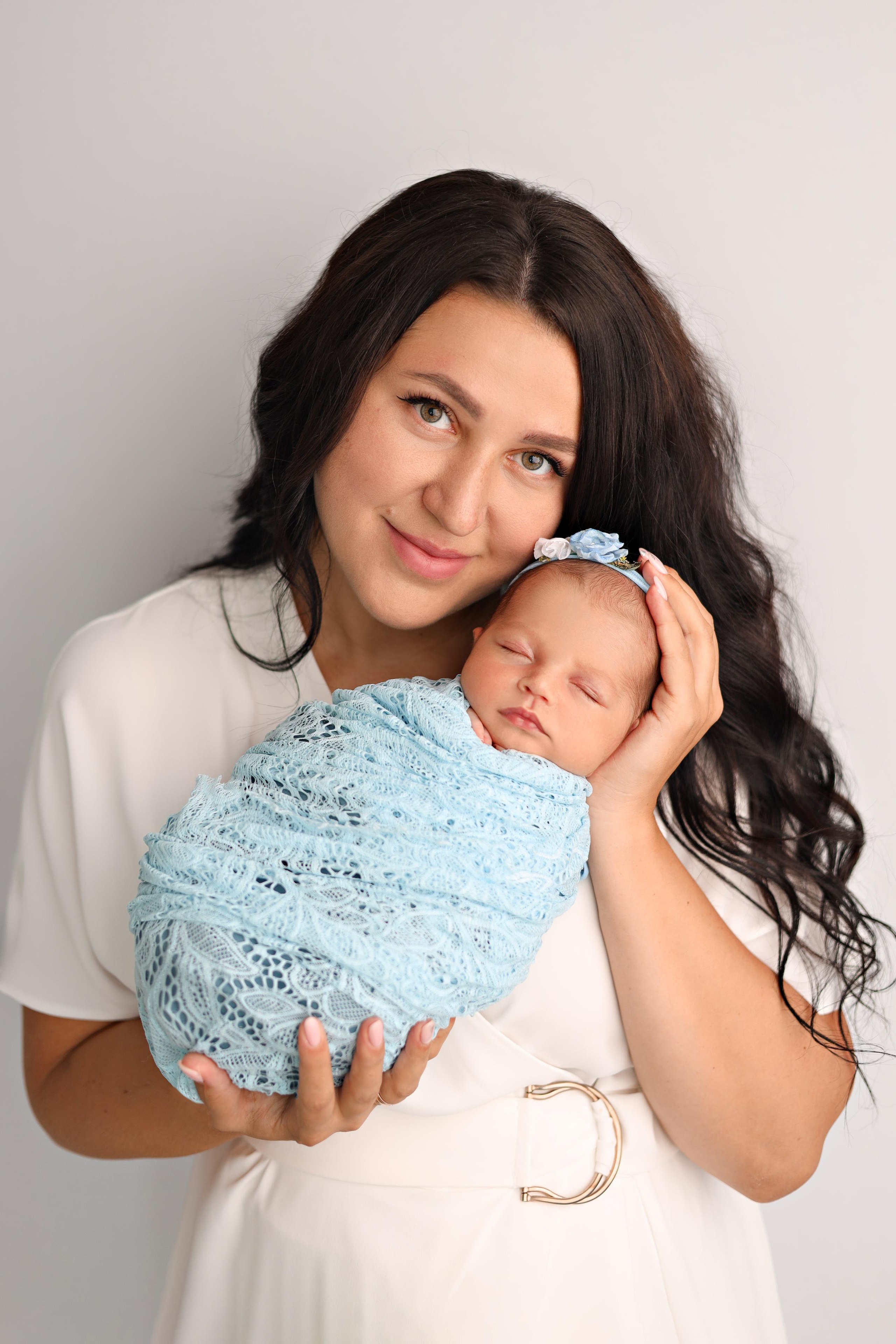 Ньюборн фотосъемка Эмилии. Фотограф новорожденных Москва. Ньюборн фотограф Москва