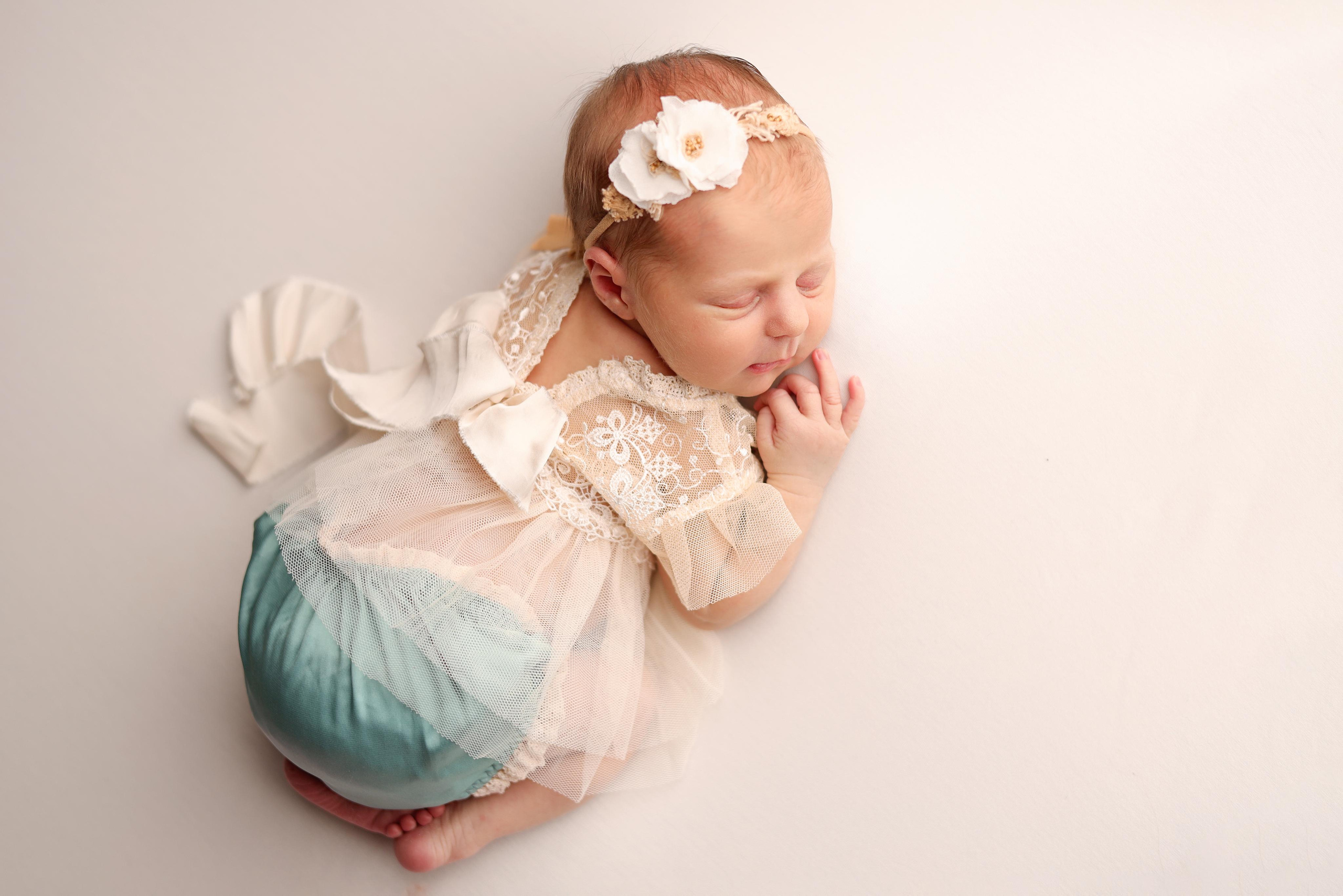 Ньюборн съемка малышки Таисии. Фотограф новорожденных Москва. Ньюборн фотограф Москва