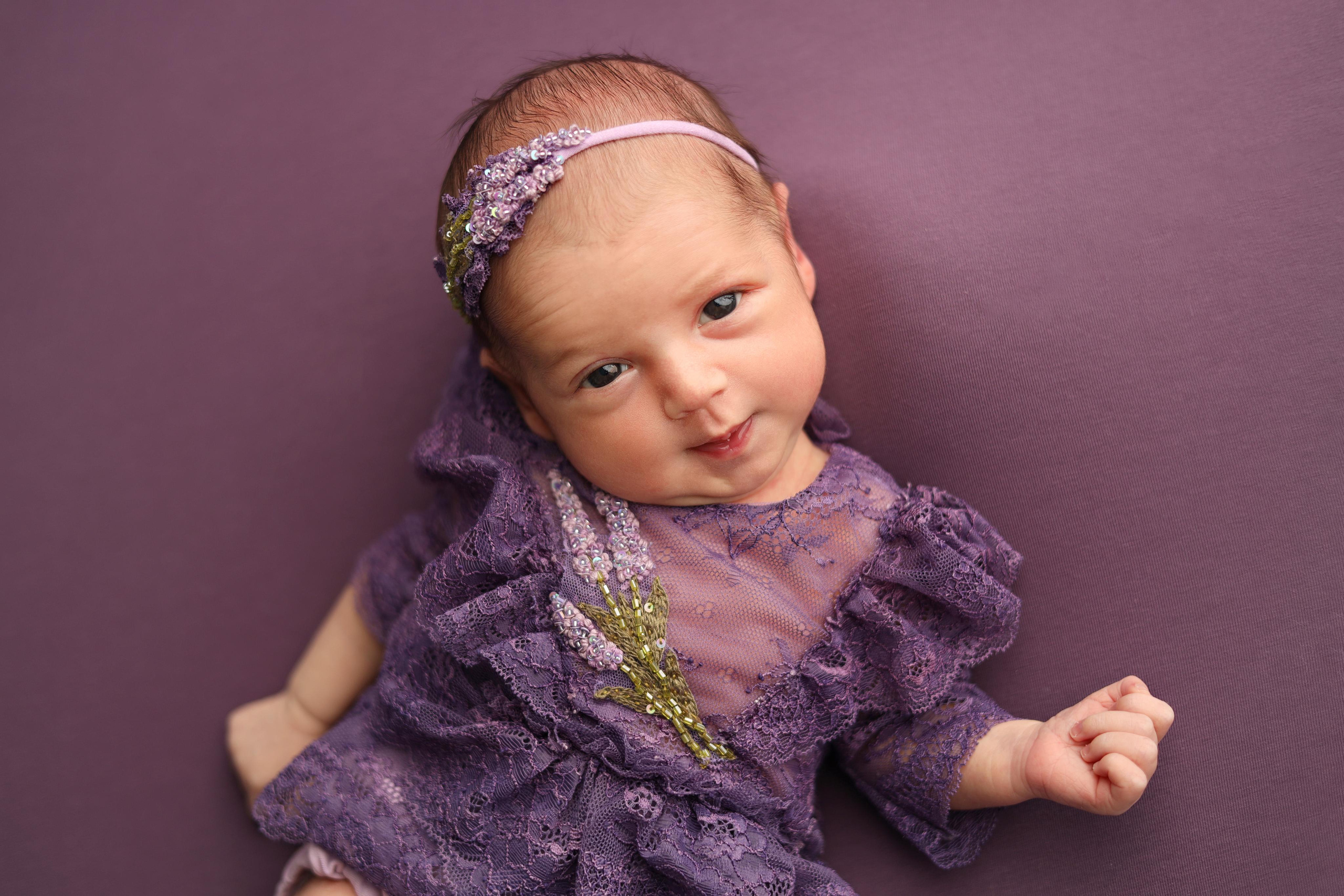 Ньюборн фотосъемка Эмилии. Фотограф новорожденных Москва. Ньюборн фотограф Москва