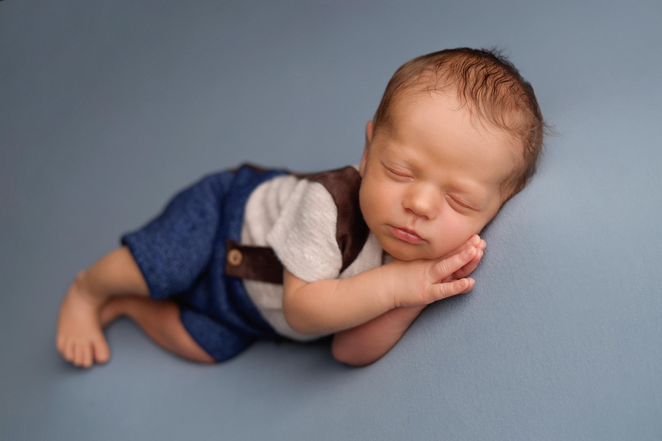Ньюборн съемка Демида. Фотограф новорожденных Москва. Ньюборн фотограф Москва