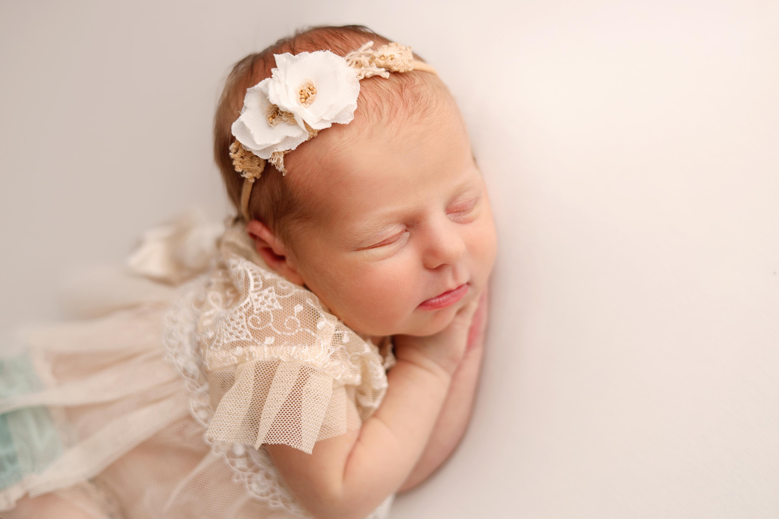 Ньюборн съемка малышки Таисии. Фотограф новорожденных Москва. Ньюборн фотограф Москва