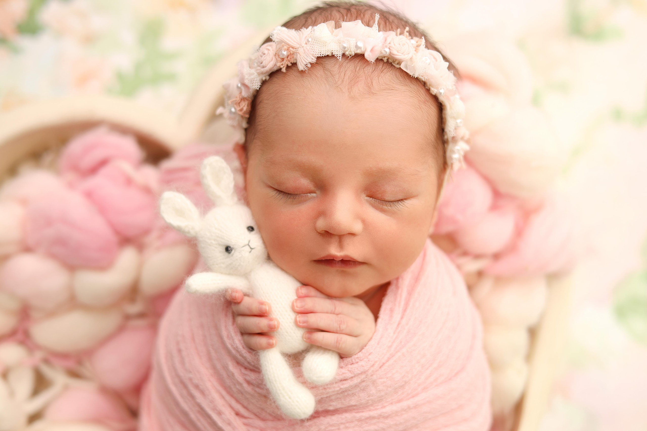 Ньюборн фотосъемка Эмилии. Фотограф новорожденных Москва. Ньюборн фотограф Москва