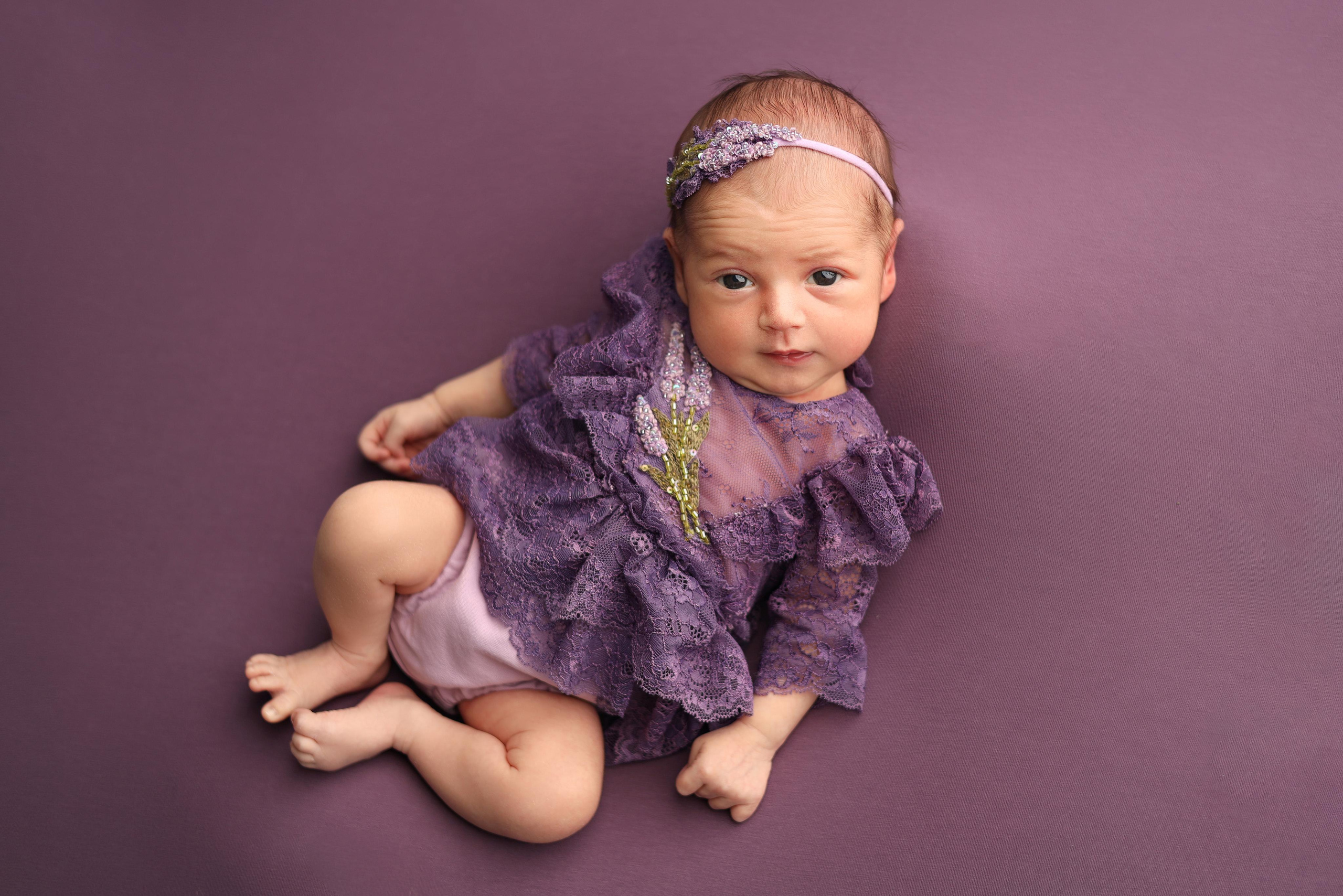 Ньюборн фотосъемка Эмилии. Фотограф новорожденных Москва. Ньюборн фотограф Москва