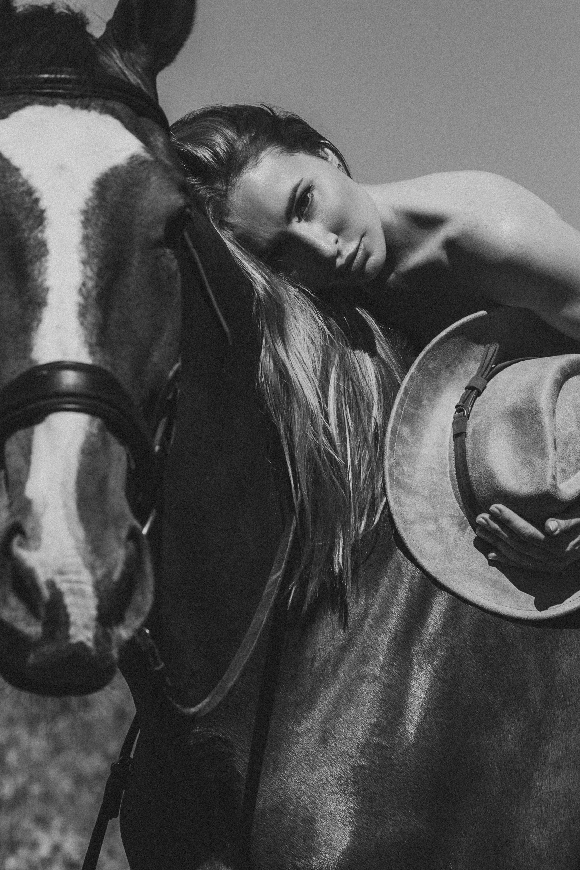 Улица & природа. Модель Москва каталожная и творческая съемка Anna Antlers