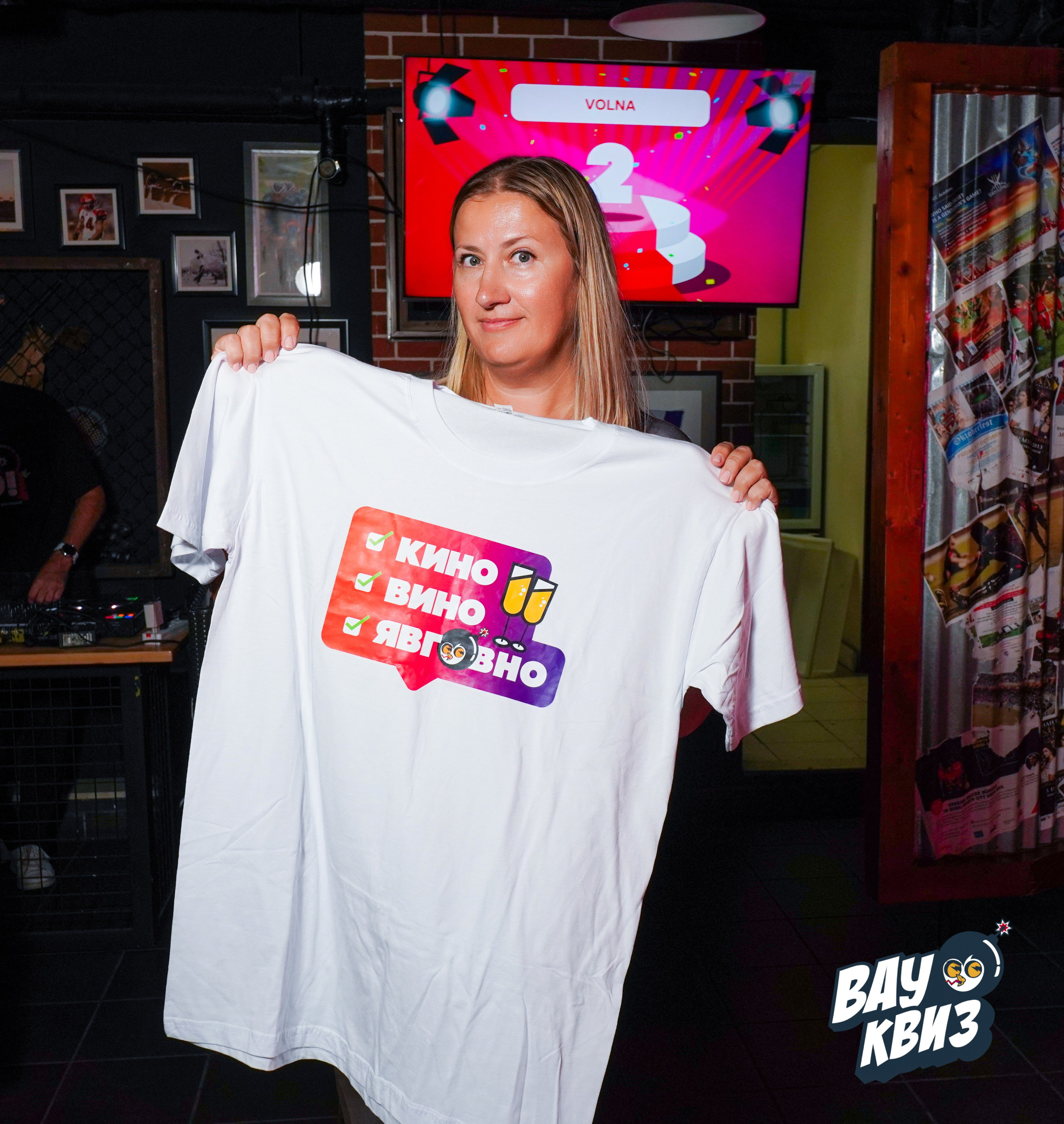 WOW QUIZ DUBAI. Фото | Видео Контент Мишель Ватаманюк