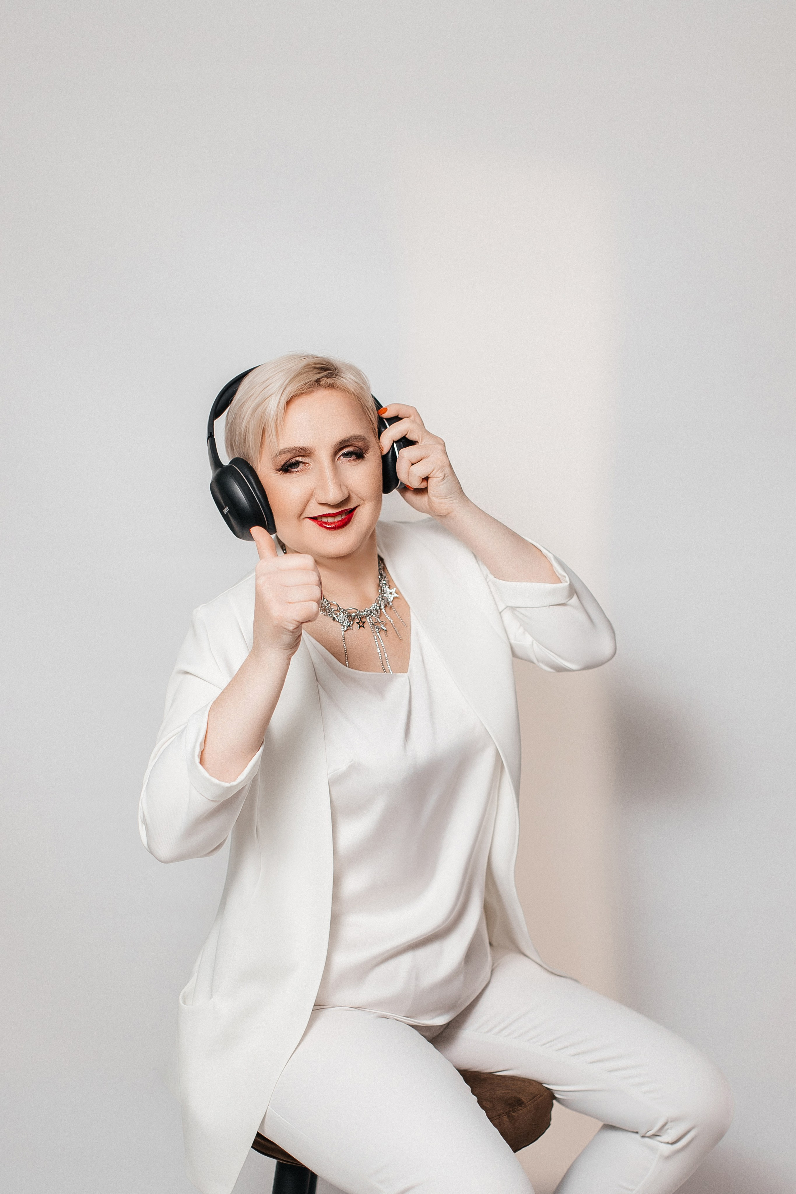 Олесяв моей студии. Март 2025. Фотограф Пермь. Свадьбы. Семья и дети, школа, д. сад. Фотокниги