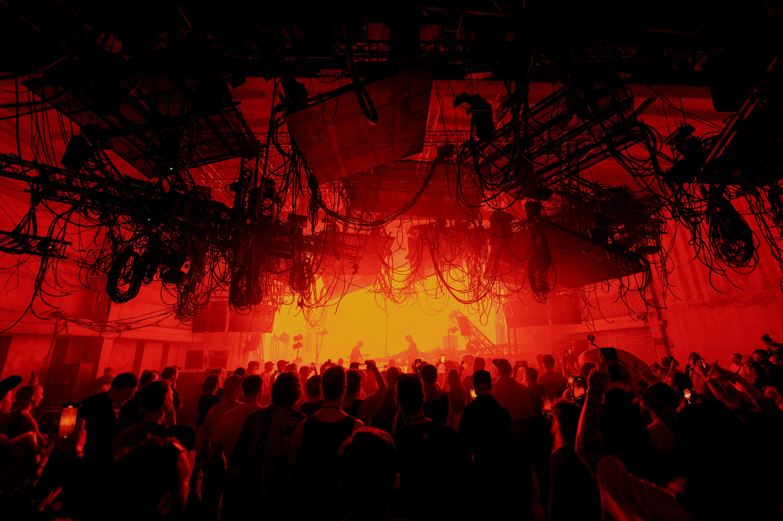 Outline 2024. @tomrus: Рустам Шагиморданов — фотограф