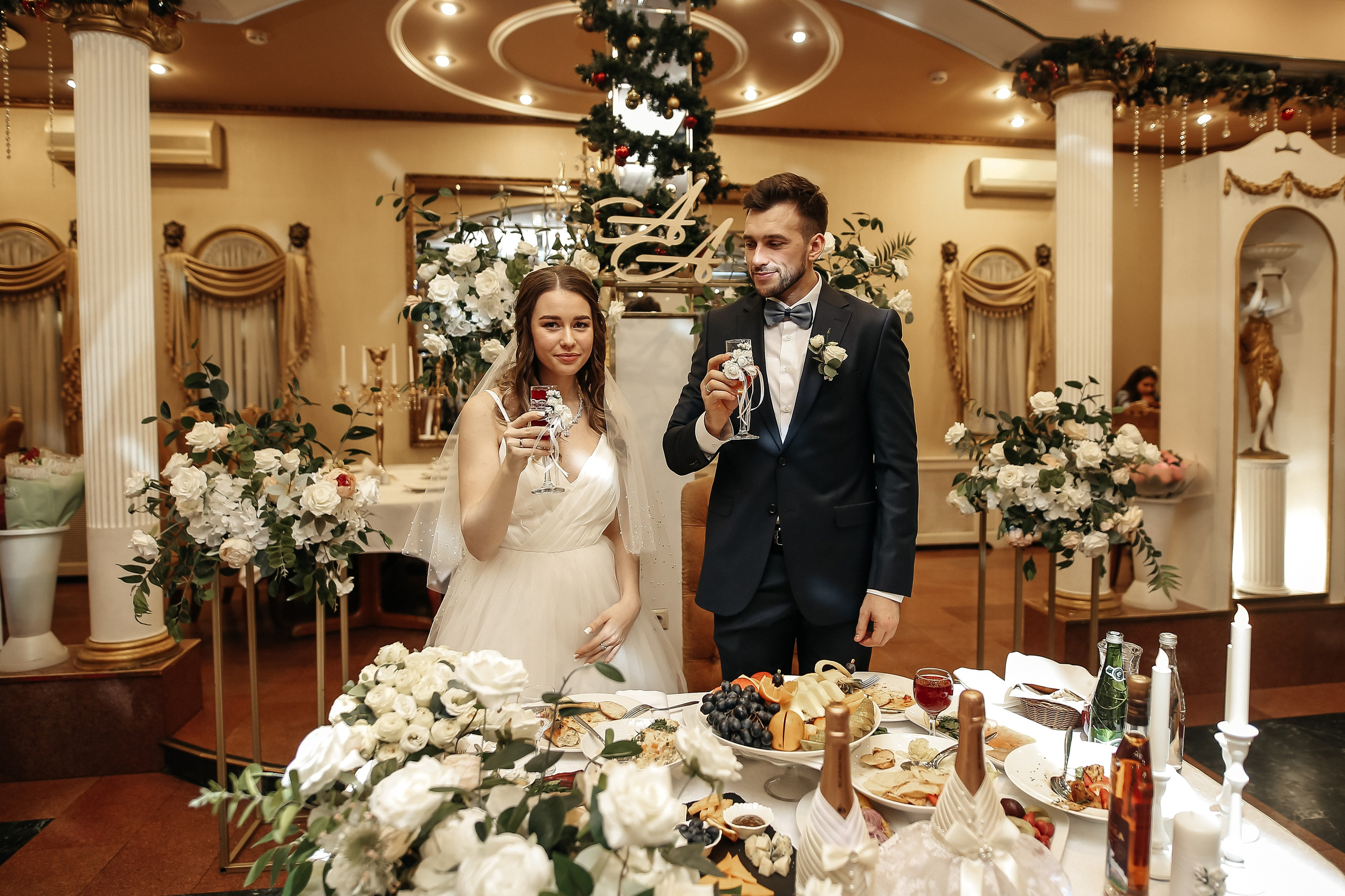 Живая музыка в Москве Ведущий Москва Саксофон Топ ведущих на свадьбу. Свадебный ведущий в Москве Саксофон на свадьбу