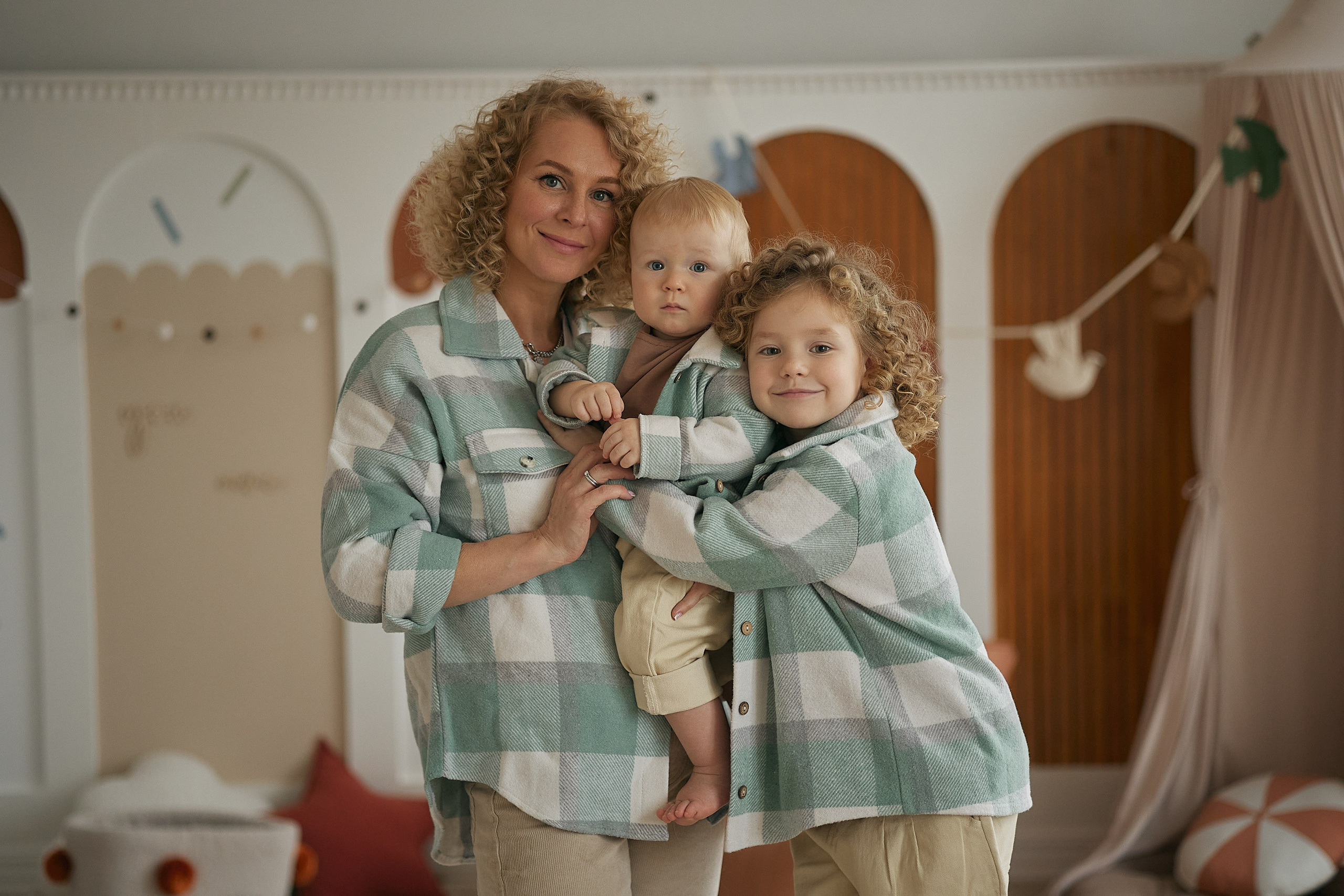 СЕМЕЙНЫЕ/ДЕТСКИЕ. ФОТОГРАФ НОВОРОЖДЕННЫХ ЧЕРЕПОВЕЦ САНКТ-ПЕТЕРБУРГ