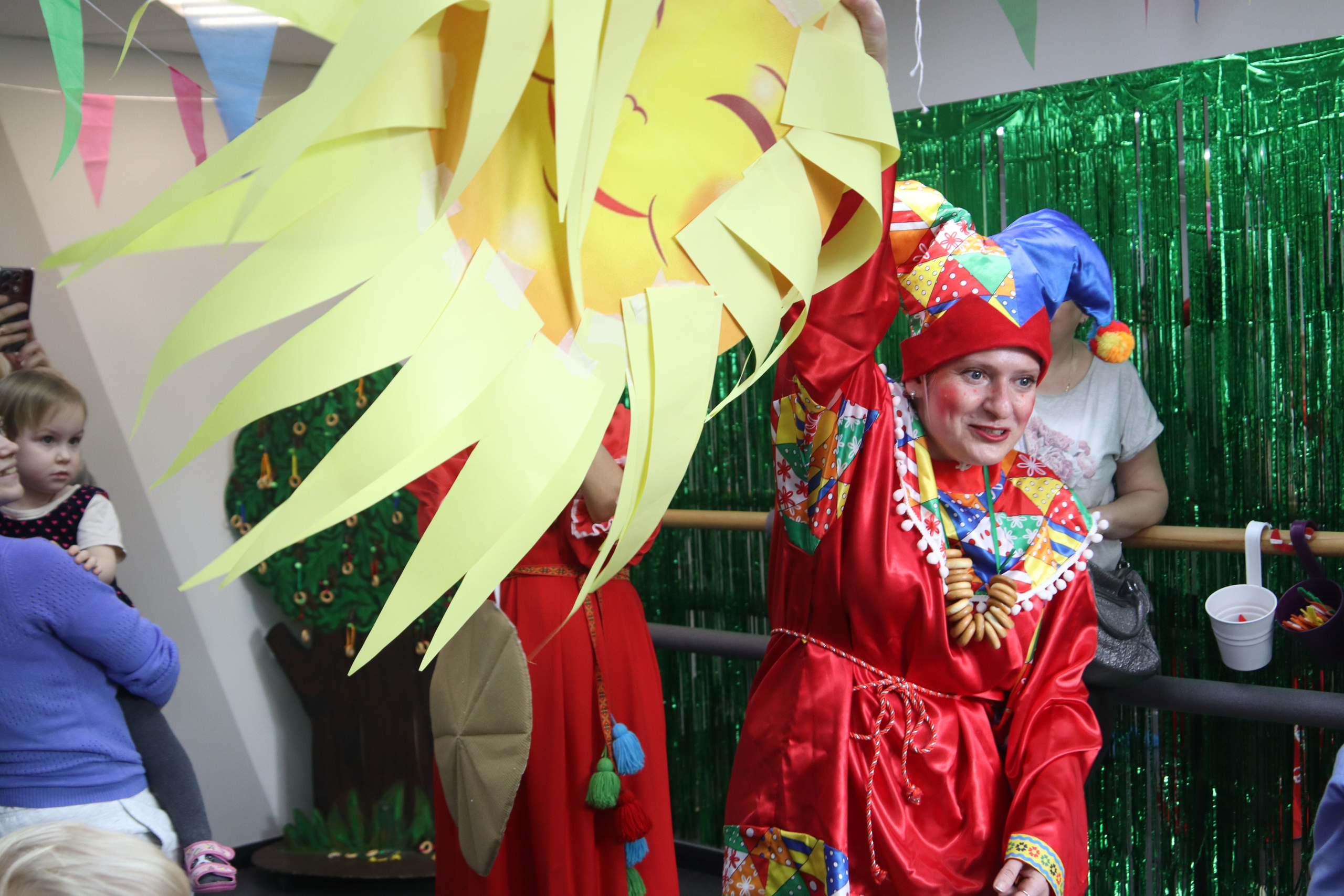 Масленица для малышей в «Зелёной груше». Репортажный фотограф в Москве и Зеленограде Karina-vozd
