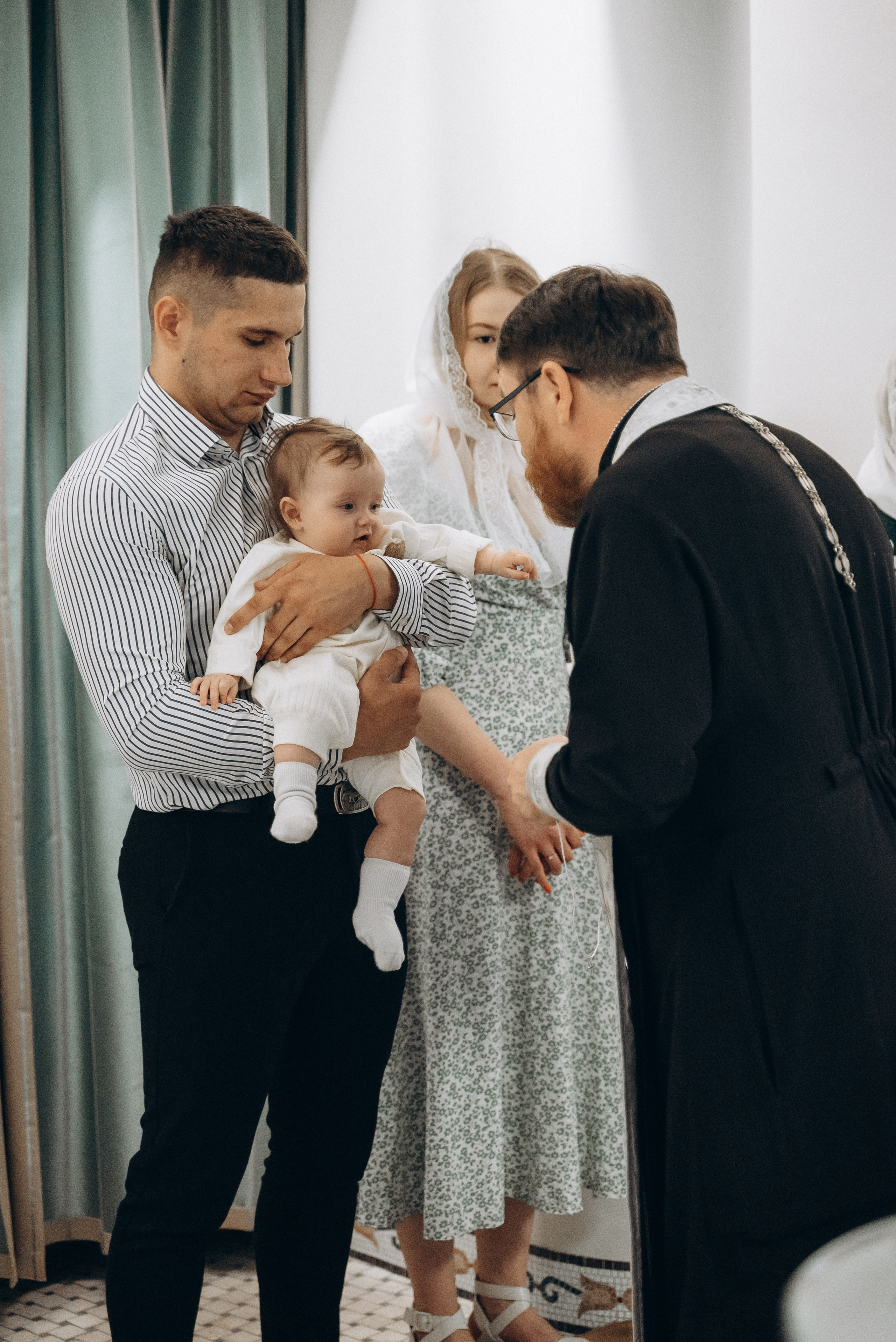 Крещение Варюши (Храм Святой Живоначальной Троицы). Семейный фотограф в Минске Дарья Дреко