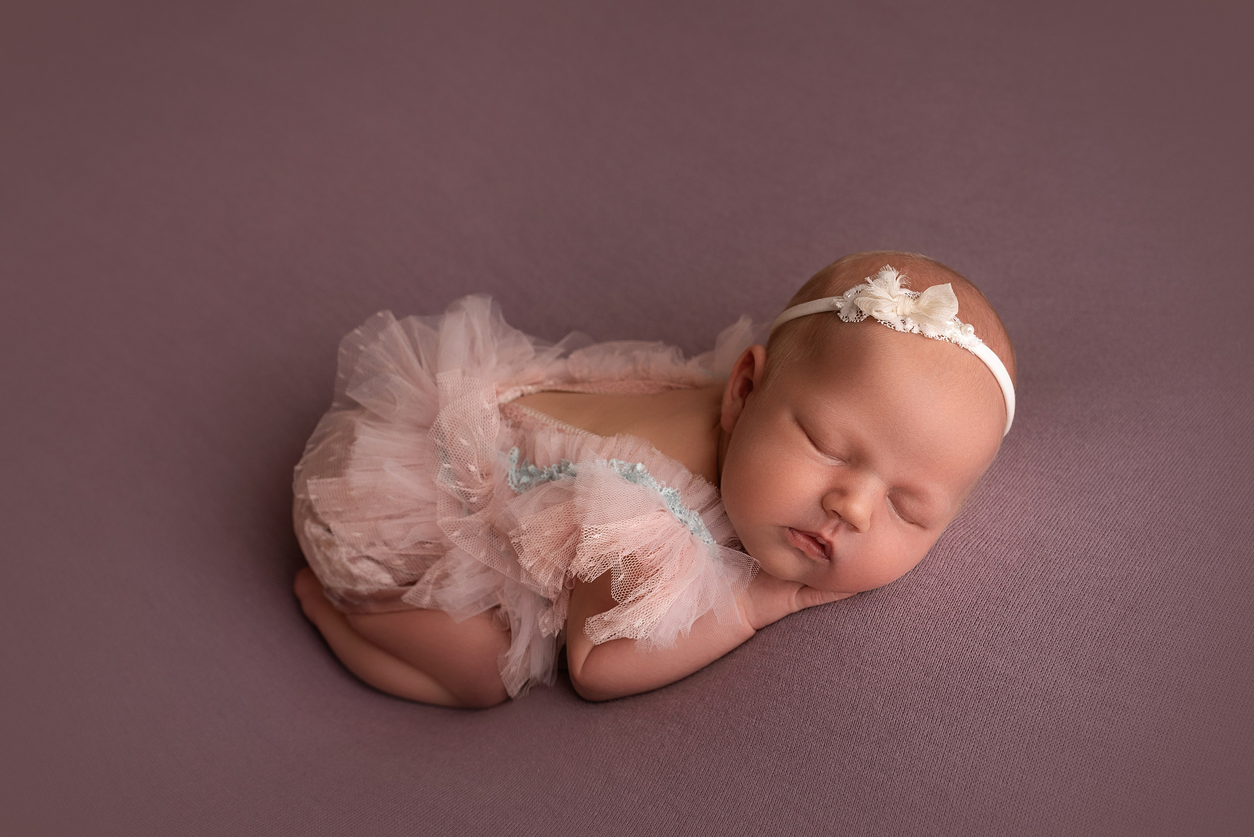 Новорождённые девочки. Детский фотограф новорождённых в Минске Боровик Екатерина