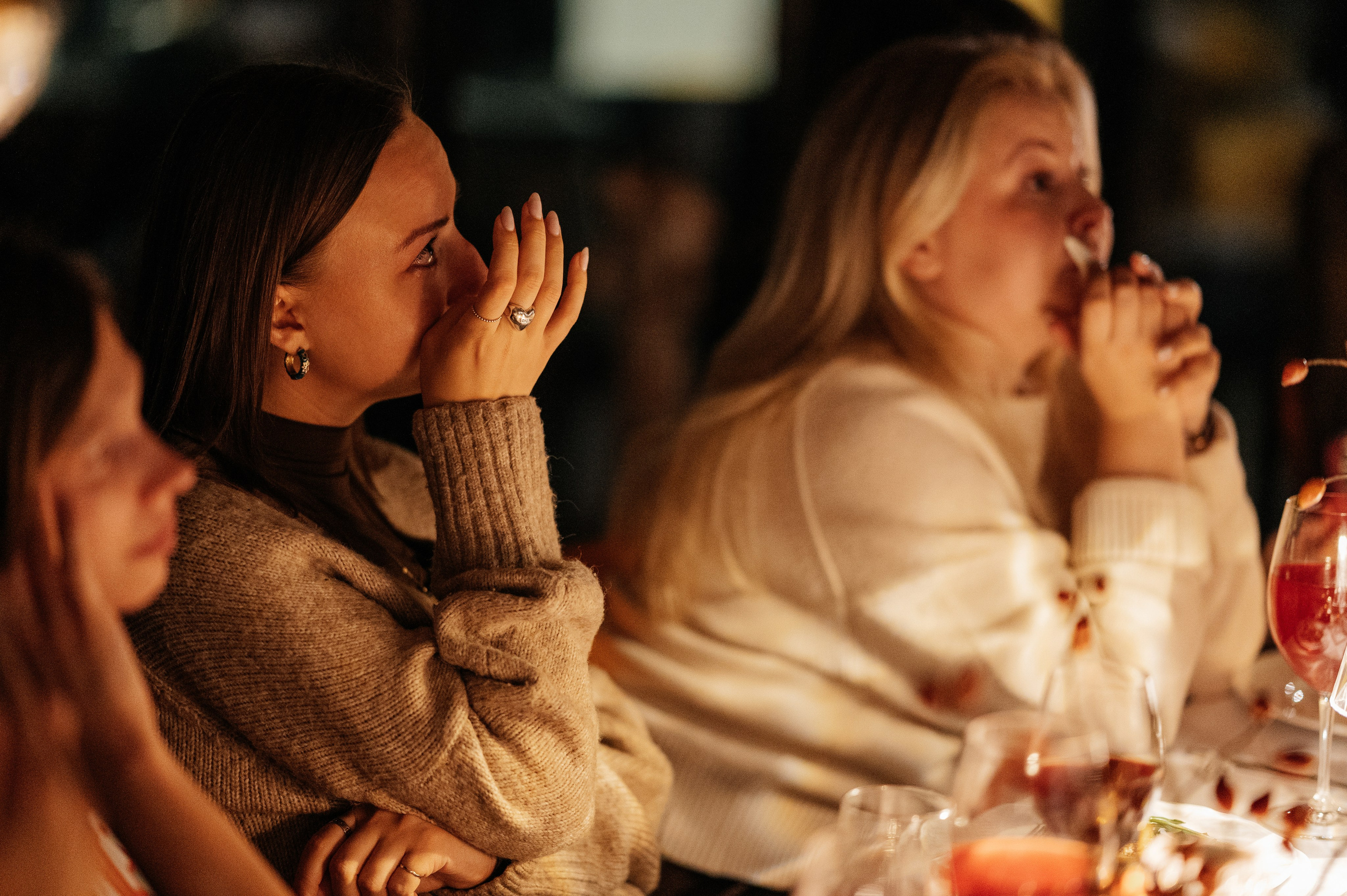 Невероятно атмосферный семейный ужин. Wedding photographer in Moscow and around the world Andrey Medvednikov